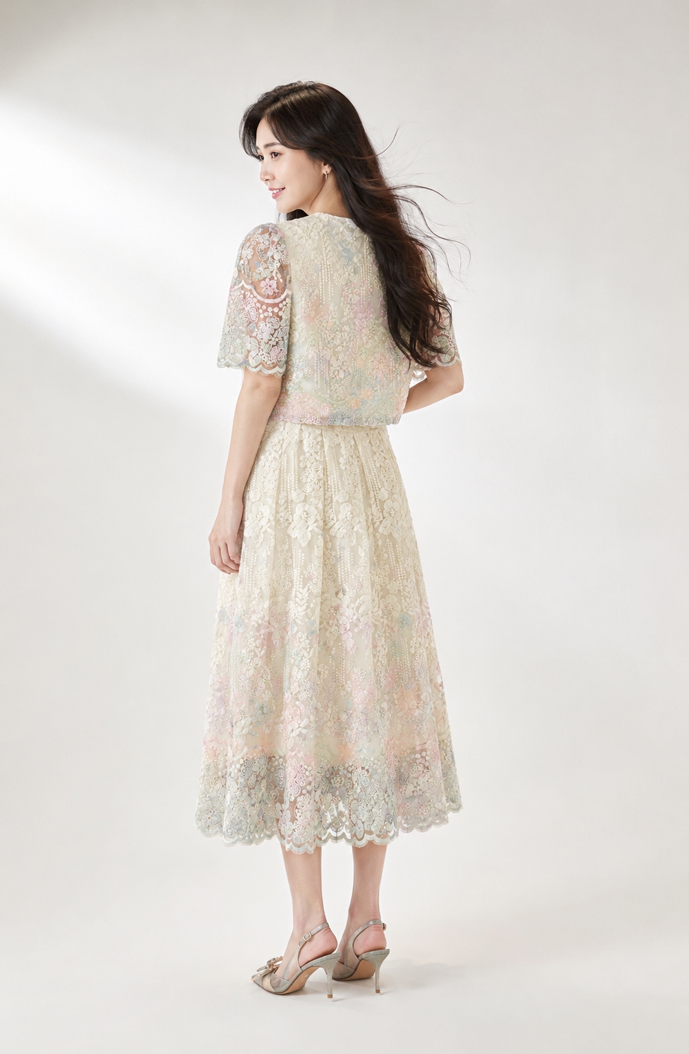 5125 Natividad Lacey Set Wear