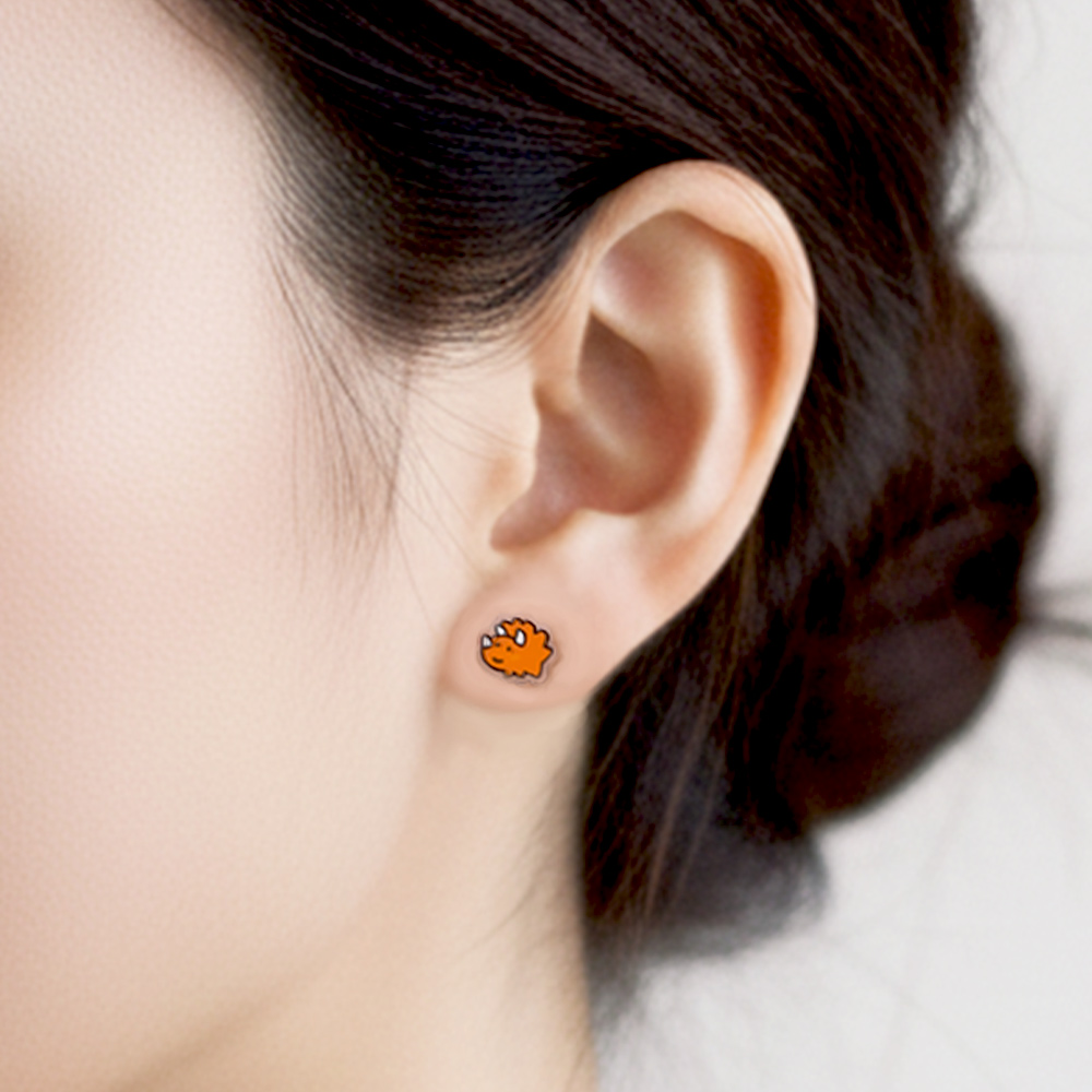 【台灣7-11 預購】JOGUMAN 壓克力耳環（TRICERA款）