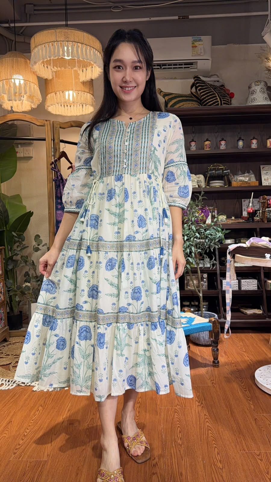 3170 Fog Green Blue Floral 3 Layers 4-Rope OP 47"