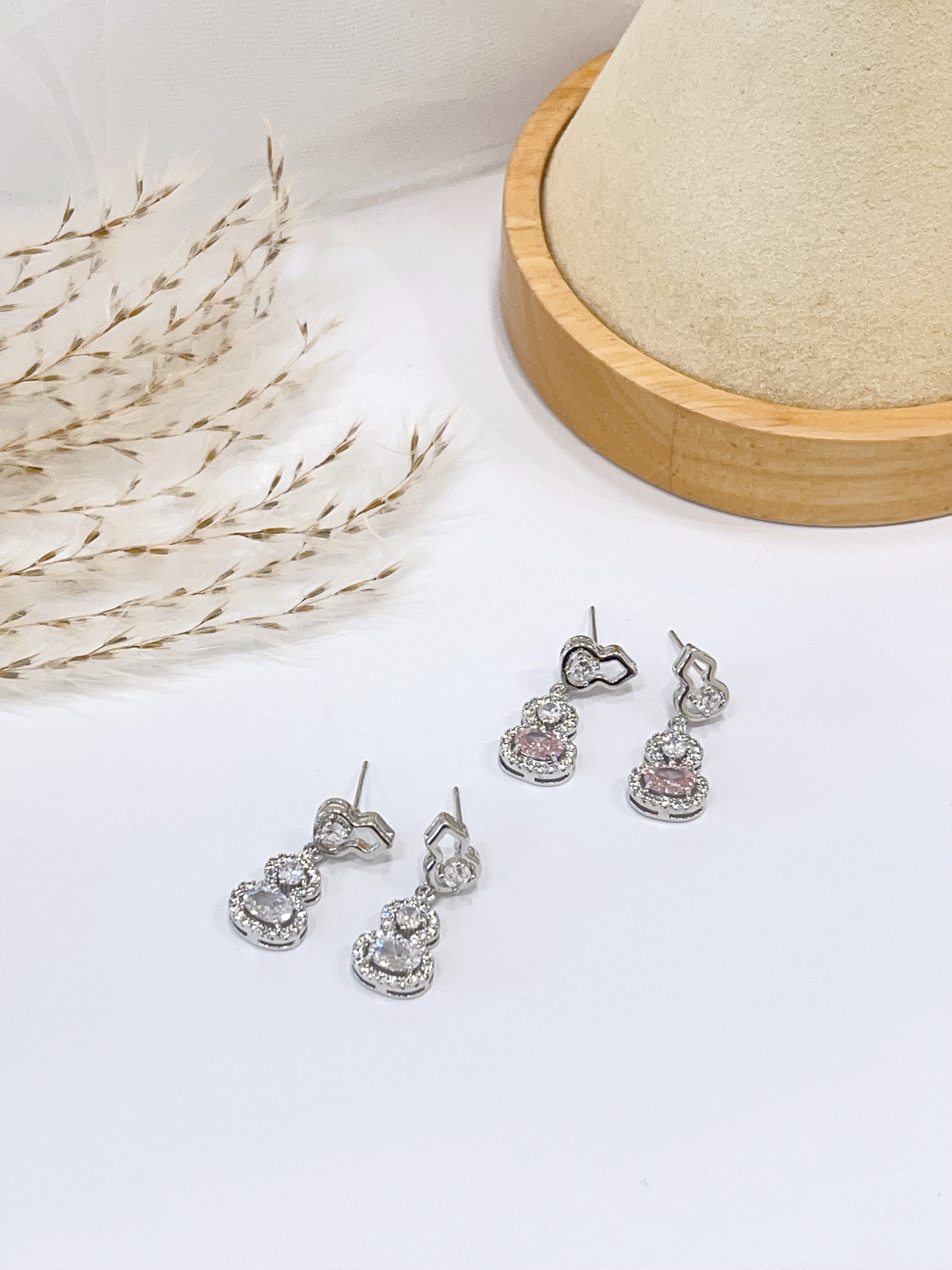 微镶锆石葫芦耳坠耳环