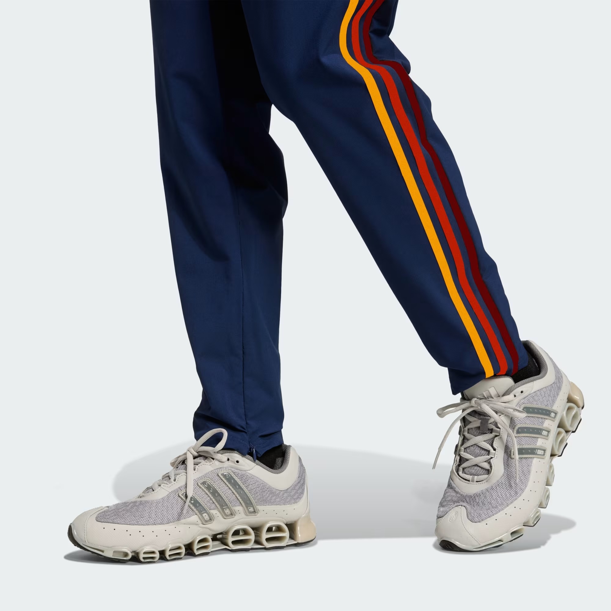 🎶⚽Adidas Ajax 阿積士 × ID&T 聯乘訓練長褲 JZ1581