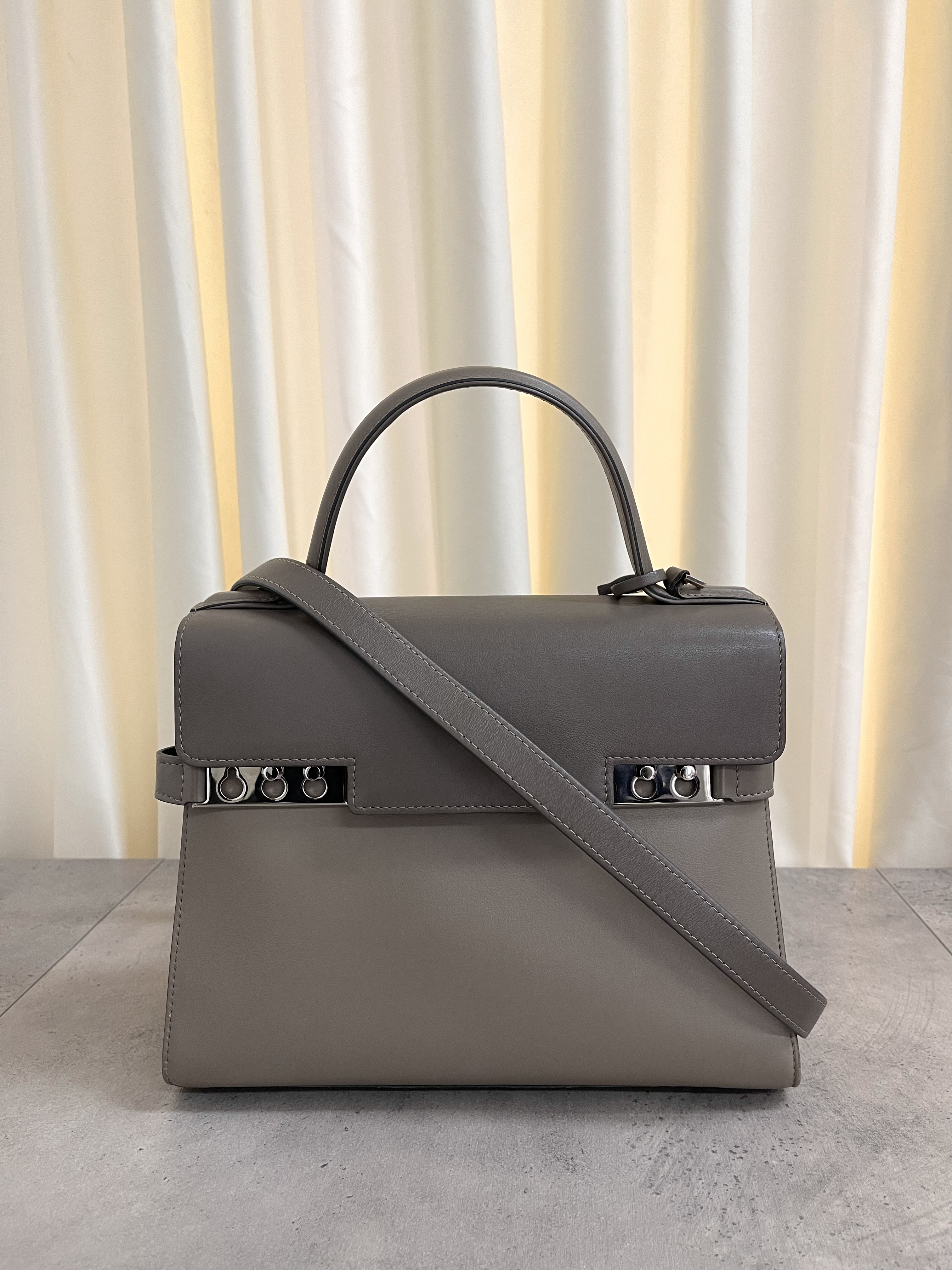 Pre-owned Delvaux Tempête/ Product Code: 26012404