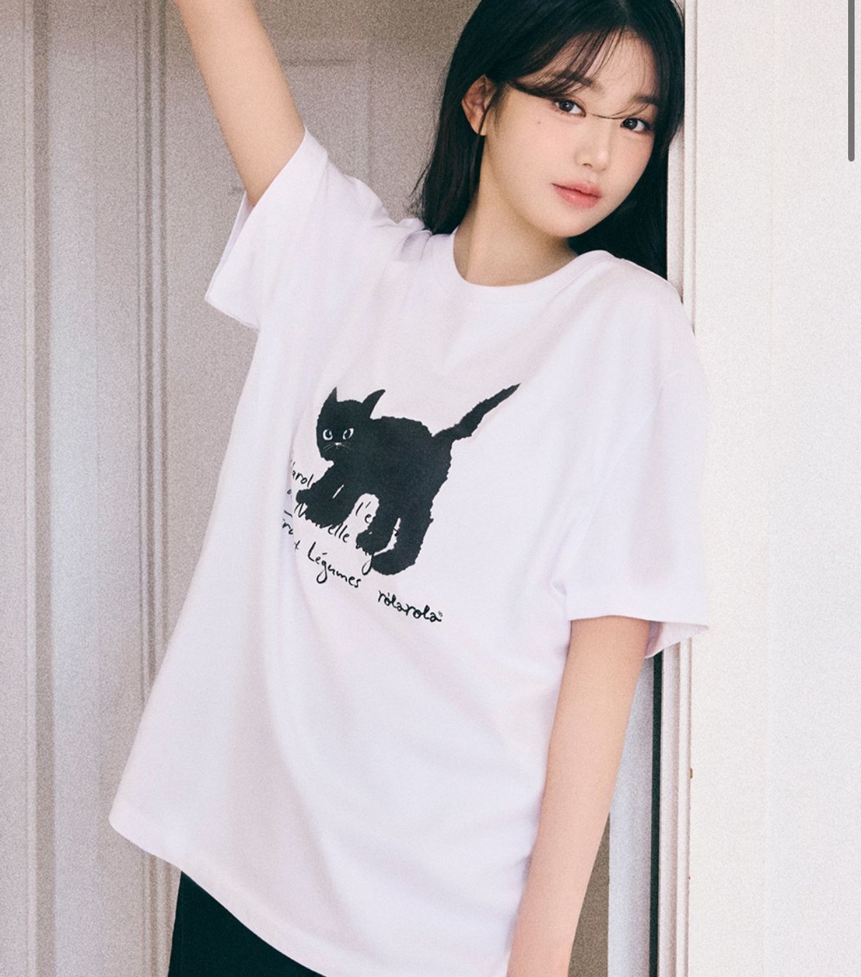 🎀Rolarola 🎀 ROLA CAT FRIENDS LOOSE FIT T-SHIRT 原價49000won 獨家折扣優惠 size: free White 