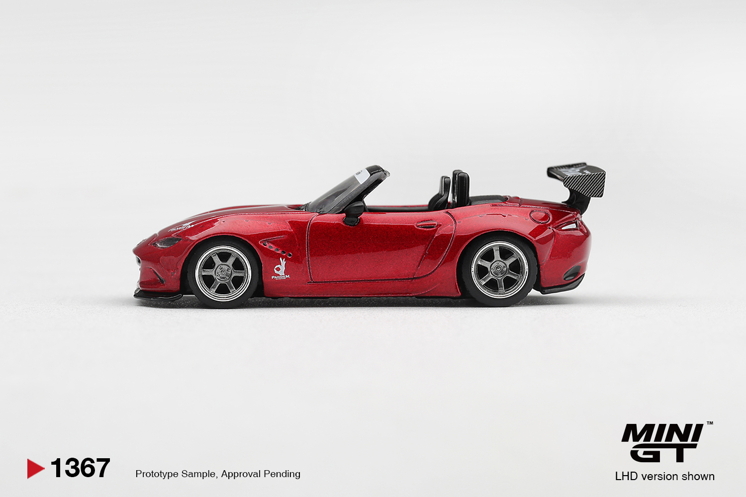 （預訂 Pre Order) MINI GT ( MGT01367-R ) Mazda Miata MX-5 (ND) Pandem Kodo Red 