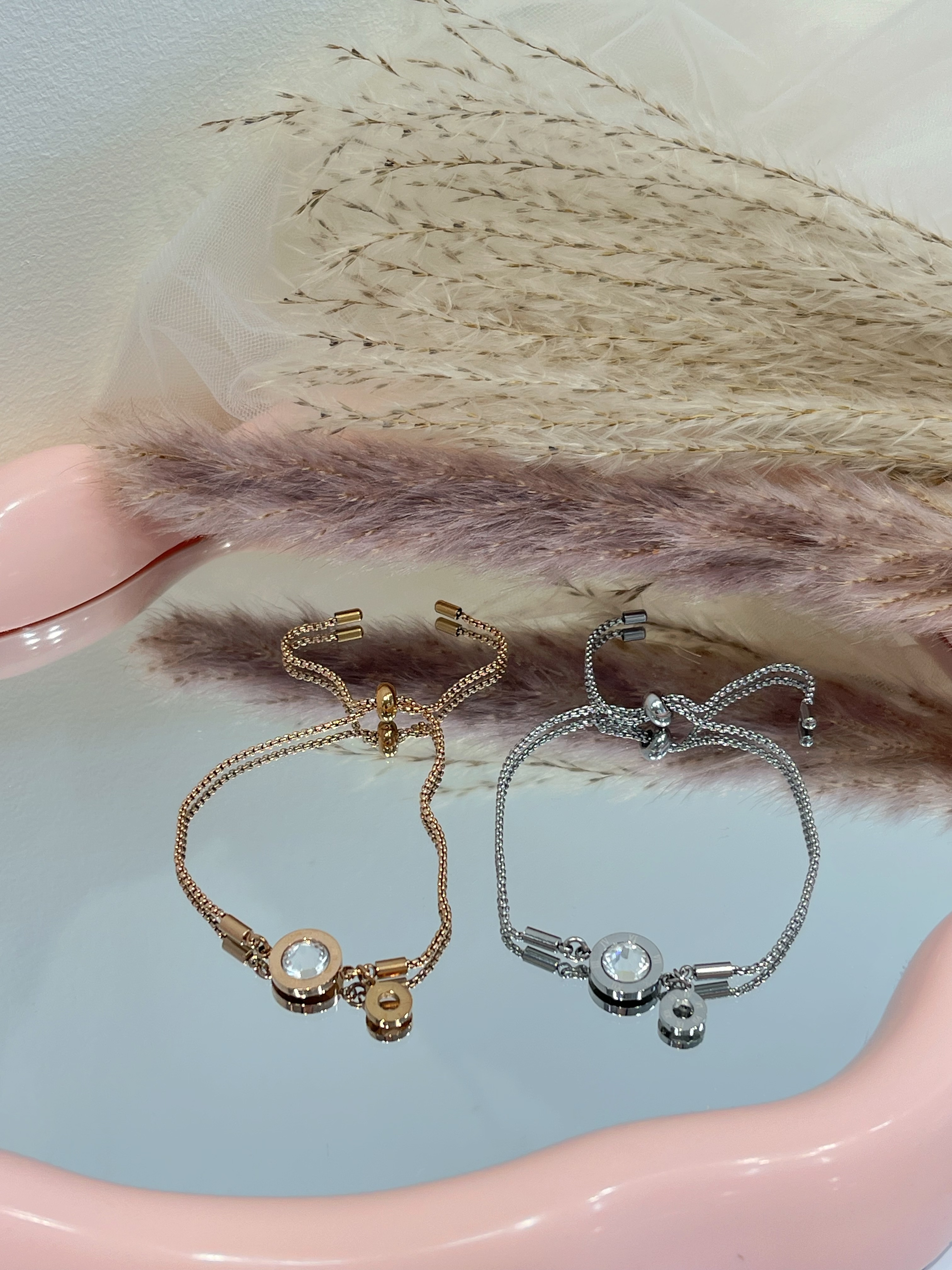 罗马数字钻石抽绳手链