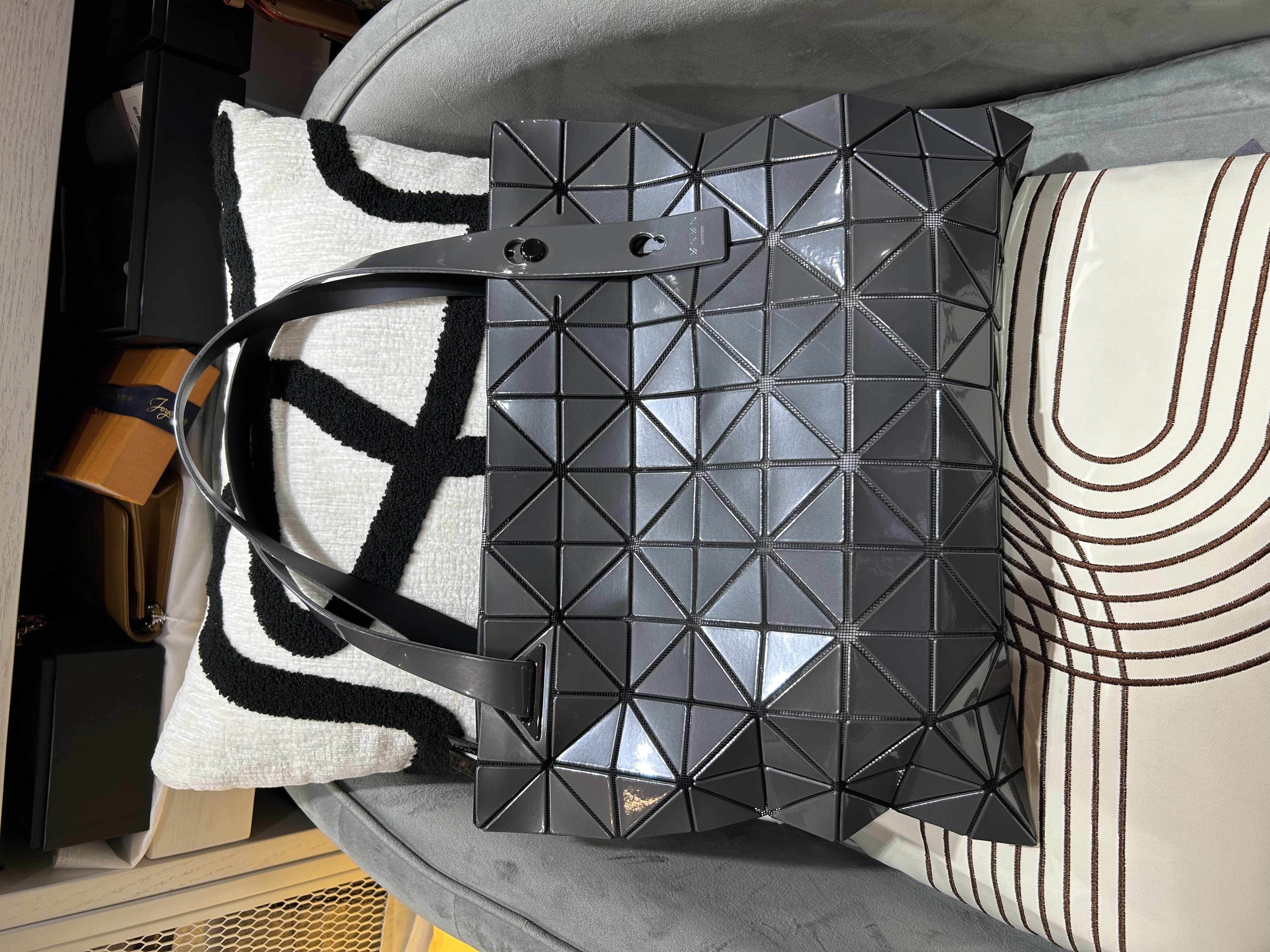 Issey Miyake Bao Bao Zip Tote Bag Boston bag 100%Authentic,98%mew  
