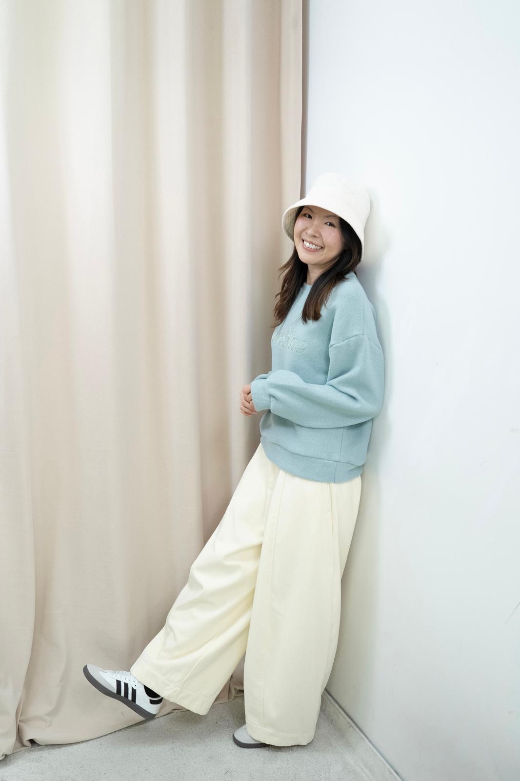 可機洗免燙軟糯文字上衣（淡湖水綠色）