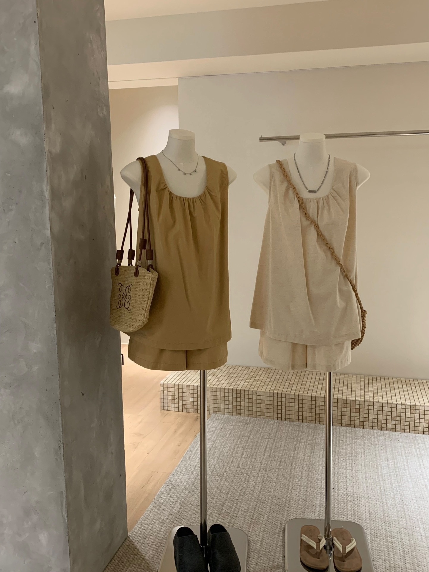 Clara Top + Bottom Set 法式慵懒风背心上衣+阔腿短裤套装 (3 colours)