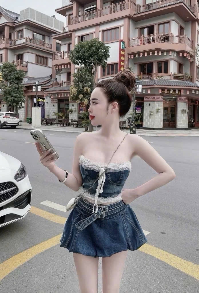 牛仔蕾丝蝴蝶结抹胸背心