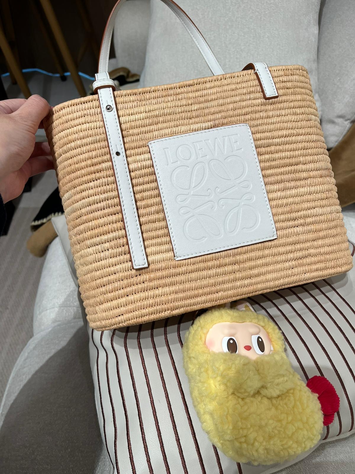 Loewe Raffia Squate Tote Bag 100%Authentic,98%new✅dust bag