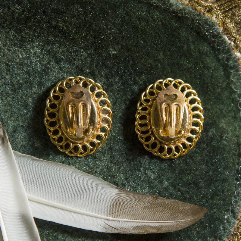 Vintage Italian Mosaic New Old Stock in Golden Frame Clip Earrings on Original Card - Beige and Red Floral(HD219)