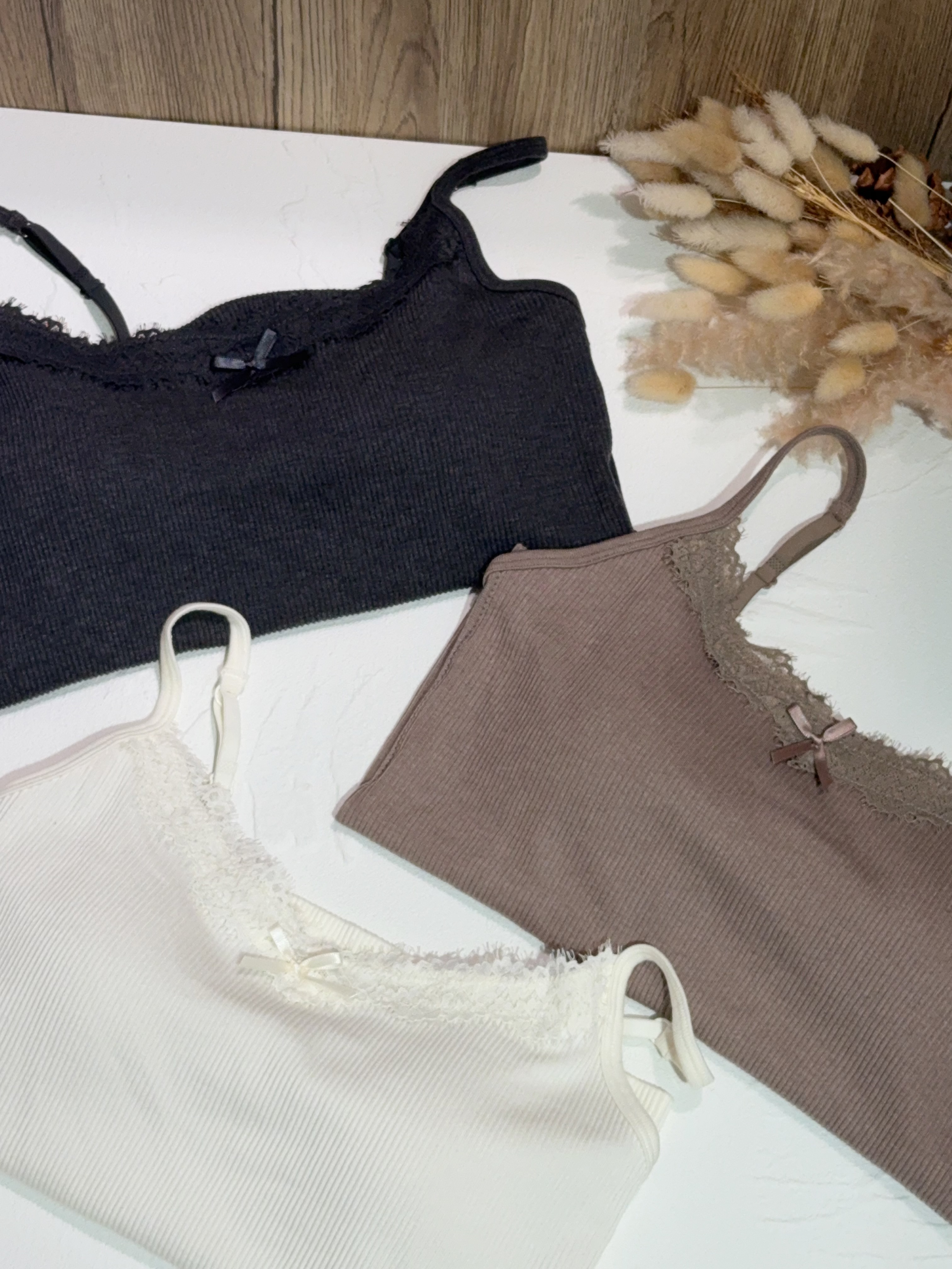 lace邊坑紋bra top