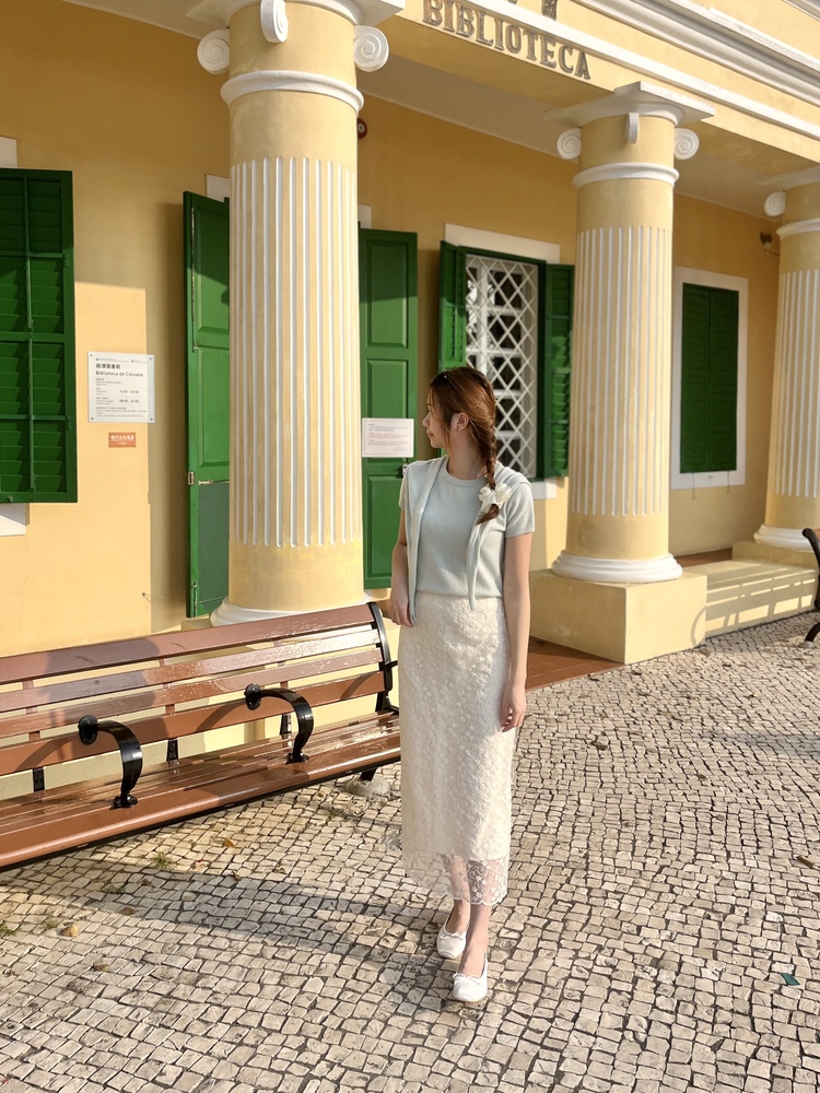 The Frenchie Top with Cape (Mint)