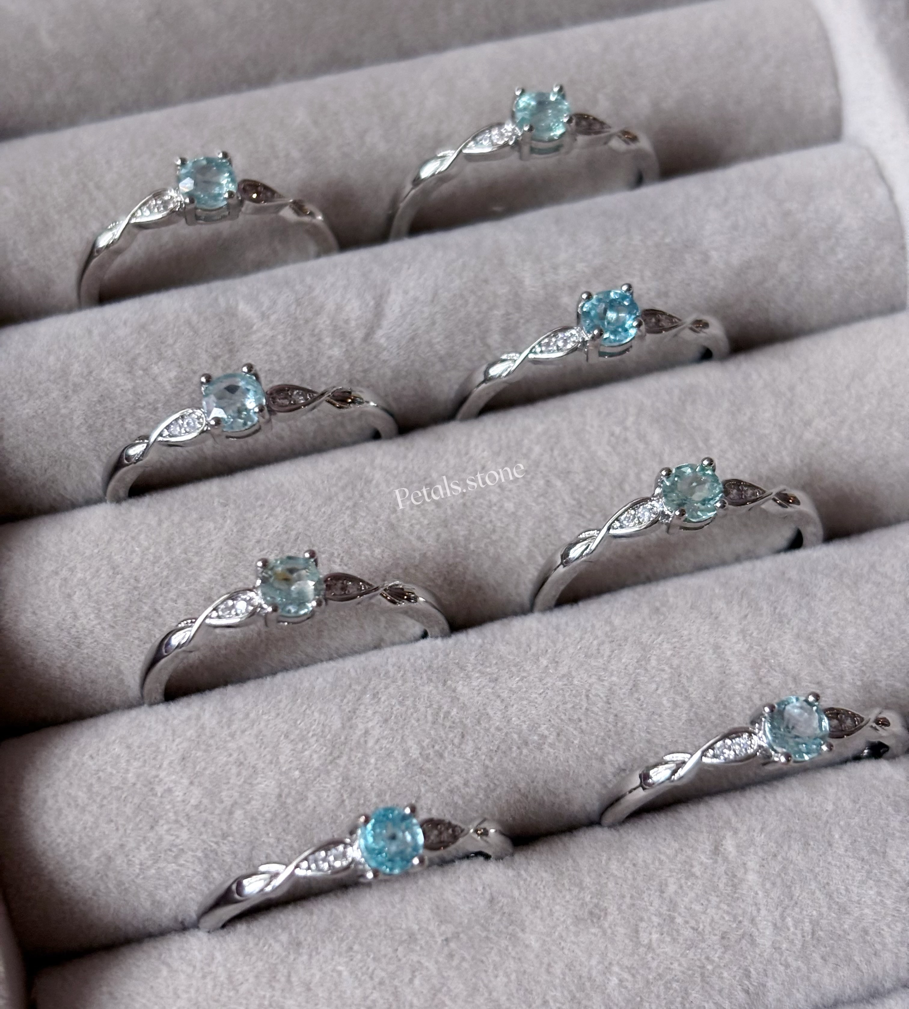 藍磷灰戒指 (Blue Apatite Ring)💍  