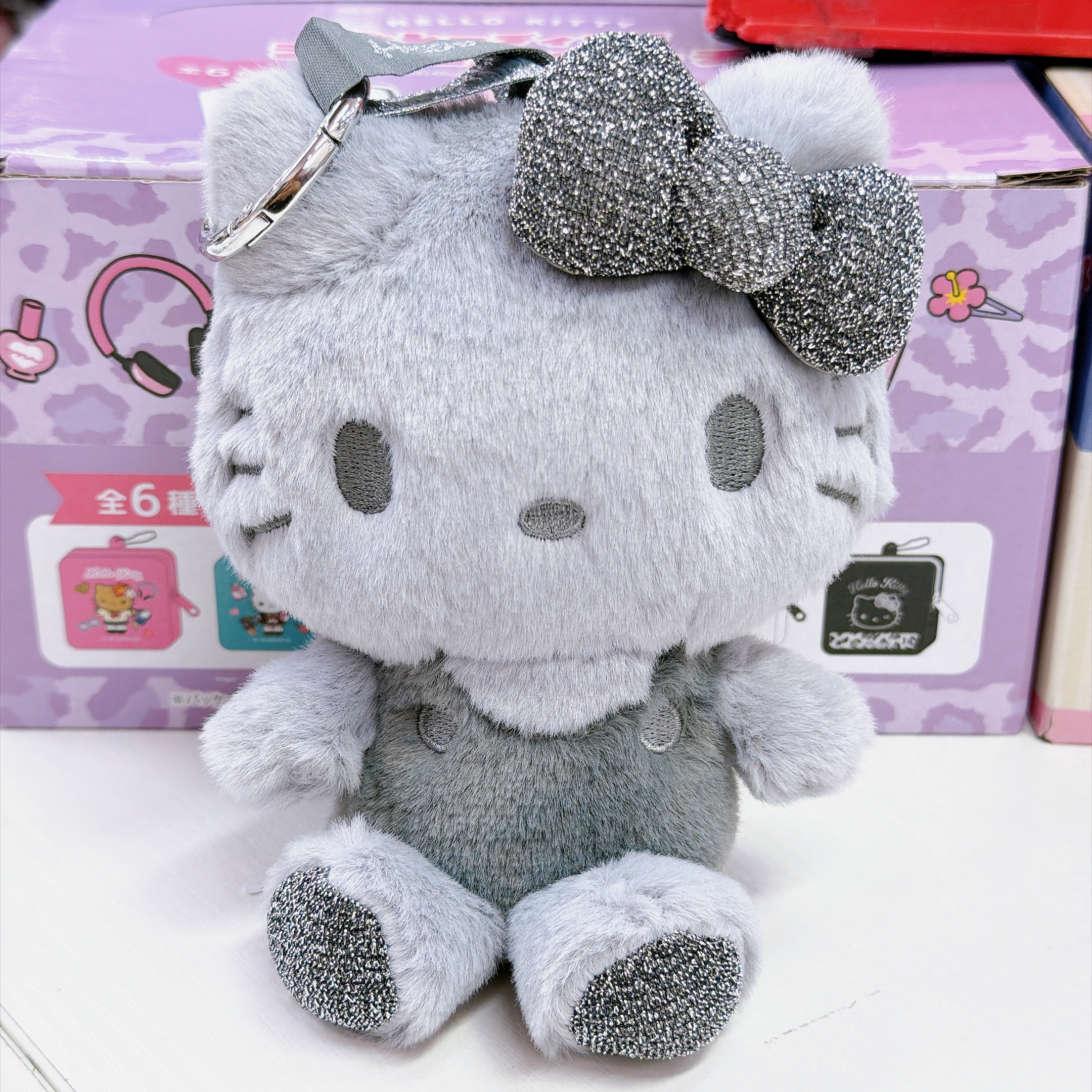 日本直送Hello Kitty新款不同顏色系列公仔掛飾
