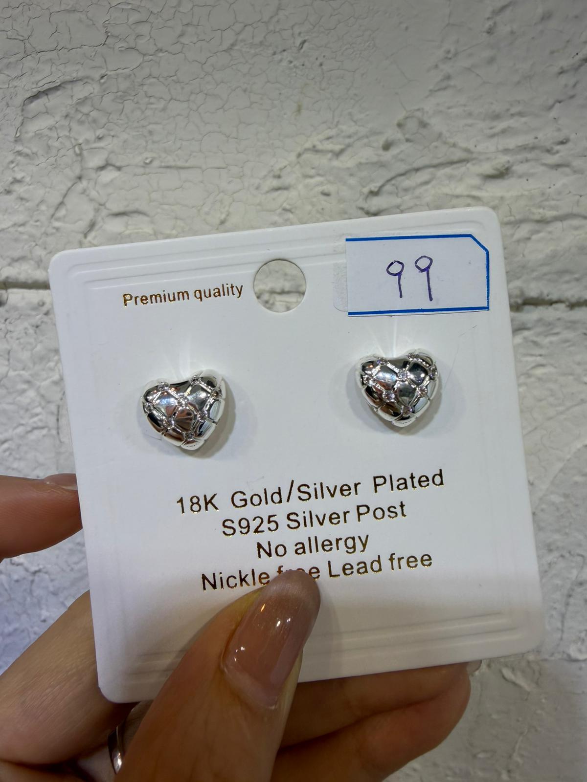 泰國🇹🇭銀鍍層 S925 銀針心形耳環