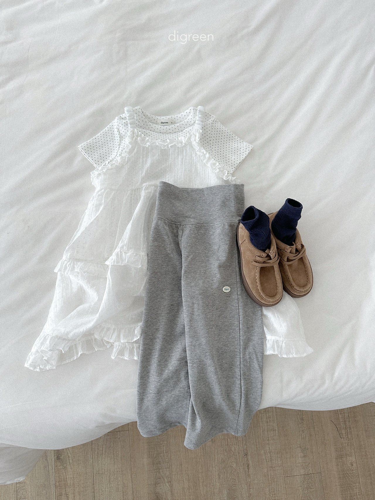 Digreen | emily dot tee 