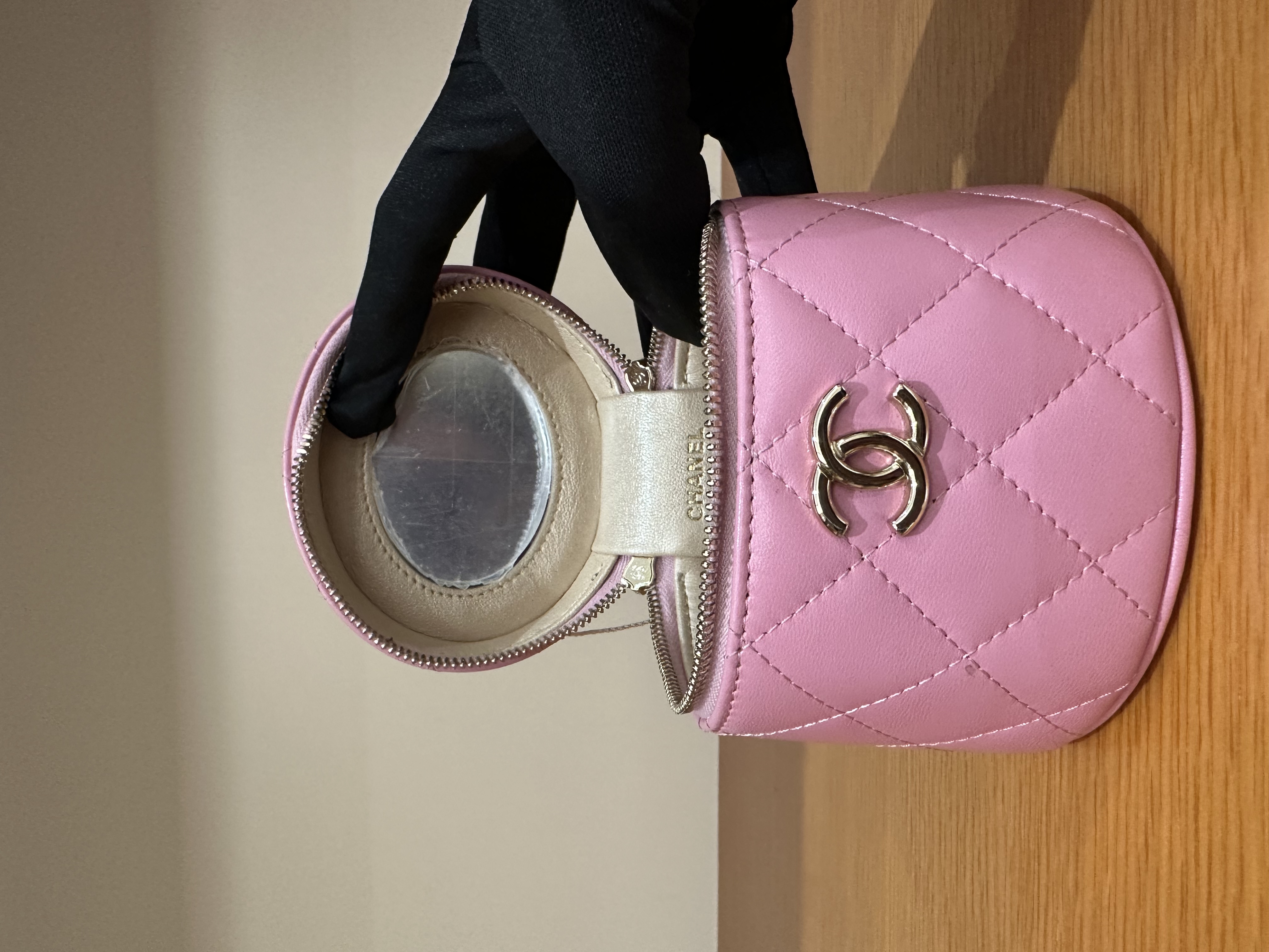 直播貨品 |  [1個-$100 2個-$300］HH04