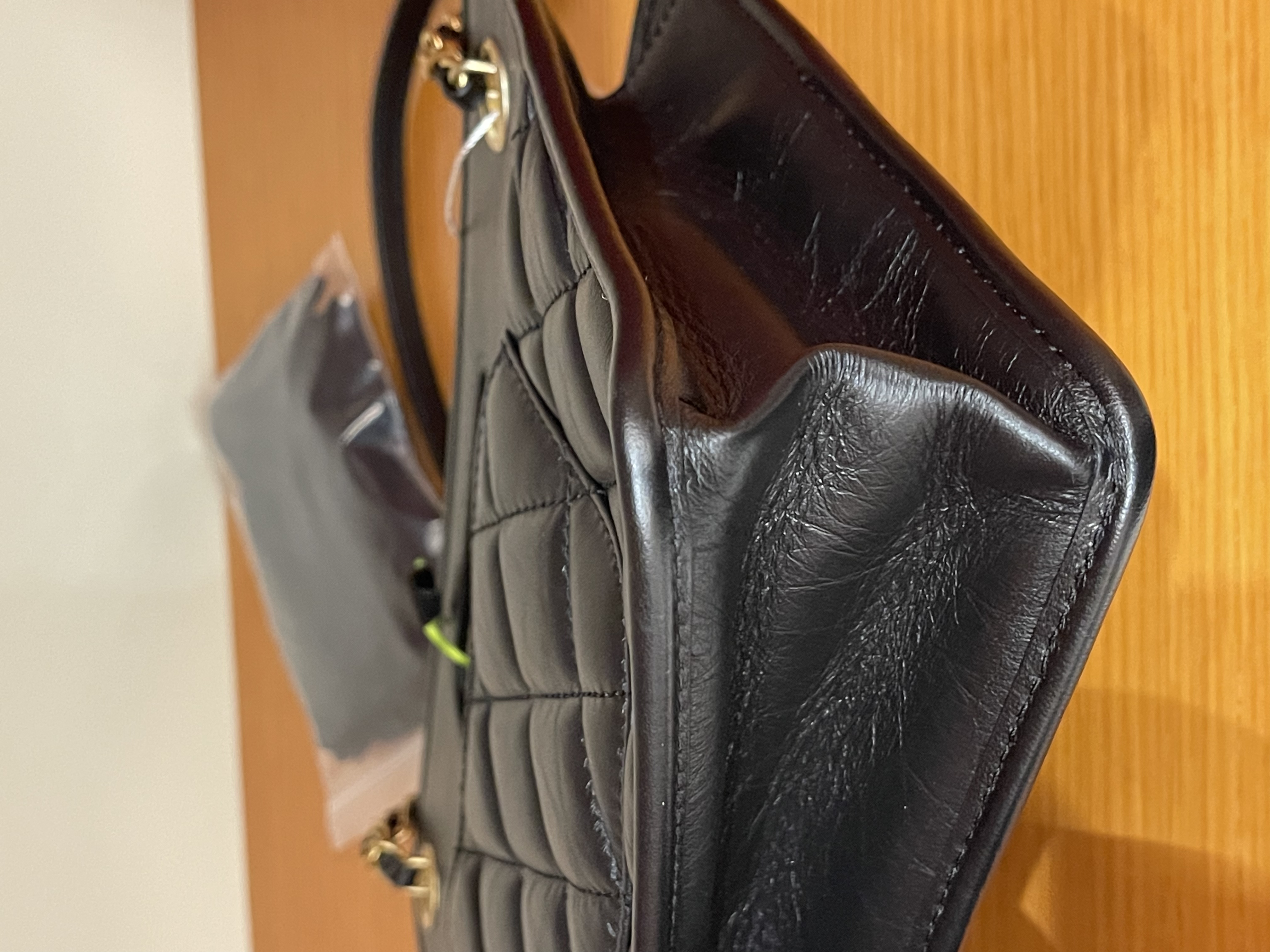 直播貨品 |  [1個-$100 2個-$300］HH11