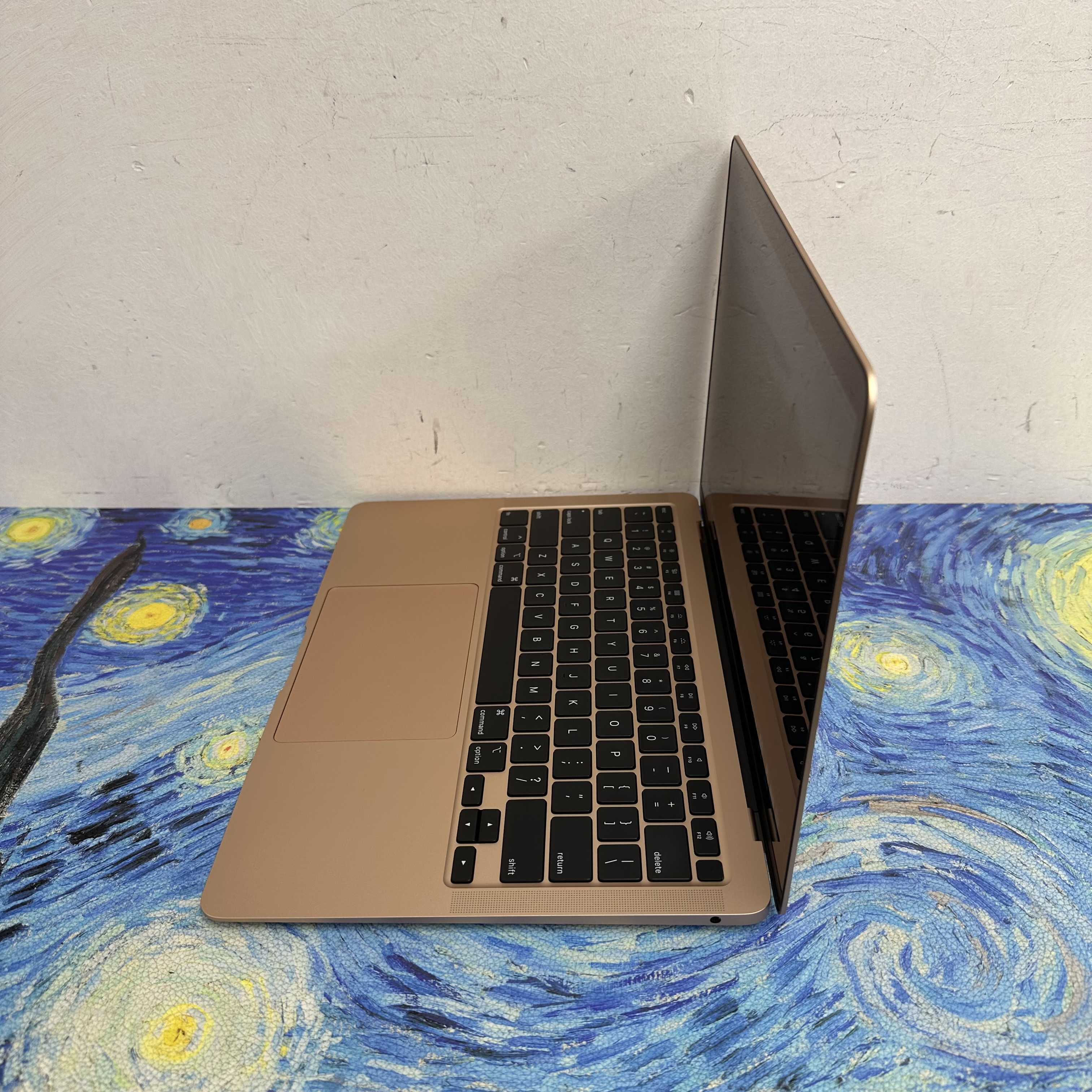 Apple Macbook air/13寸Retina i7 CPU /16GB Ram/512GB SSD/輕薄文書機/ Gaming Laptop / Notebook