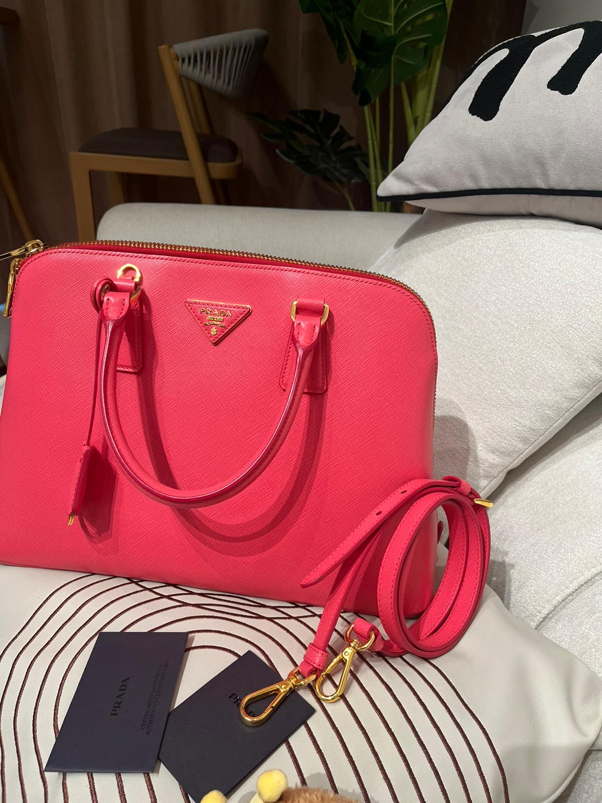 Prada 2Way Bag 十字紋牛皮 100%Authentic, 98%New✅證書✅dust bag