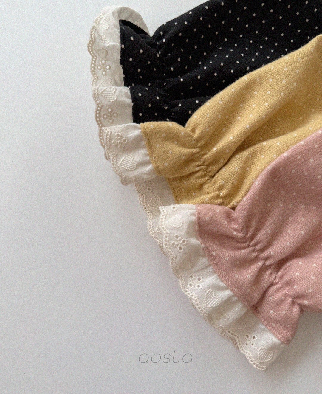 Aosta | [Milk Dot Blouse]