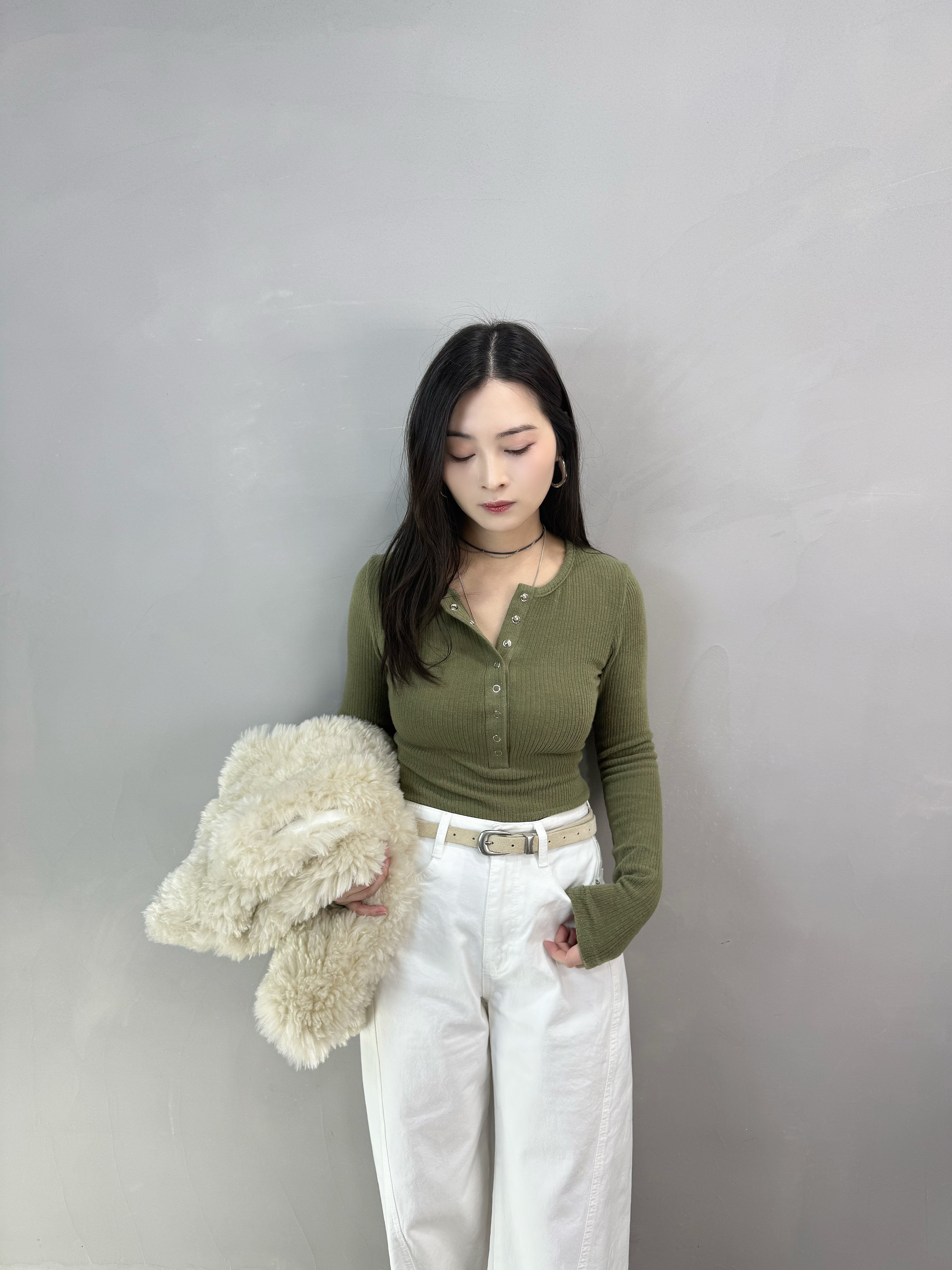 F66 啪鈕暗紋超彈Tee