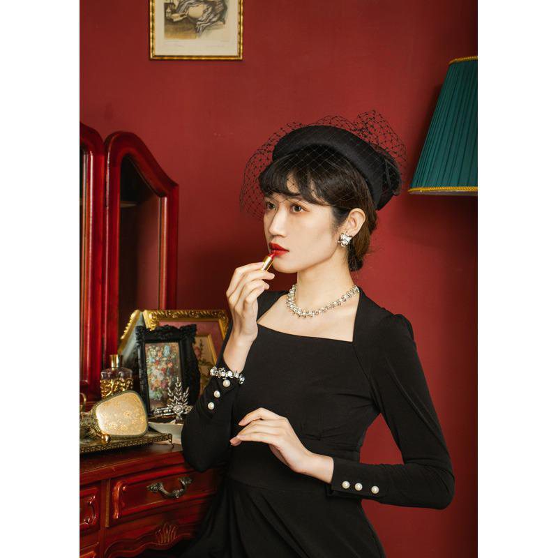 (SOLD OUT) 1950s Inspired Mademoiselle Cocktail Dress - Black x Half Circle Bottom(FM150)