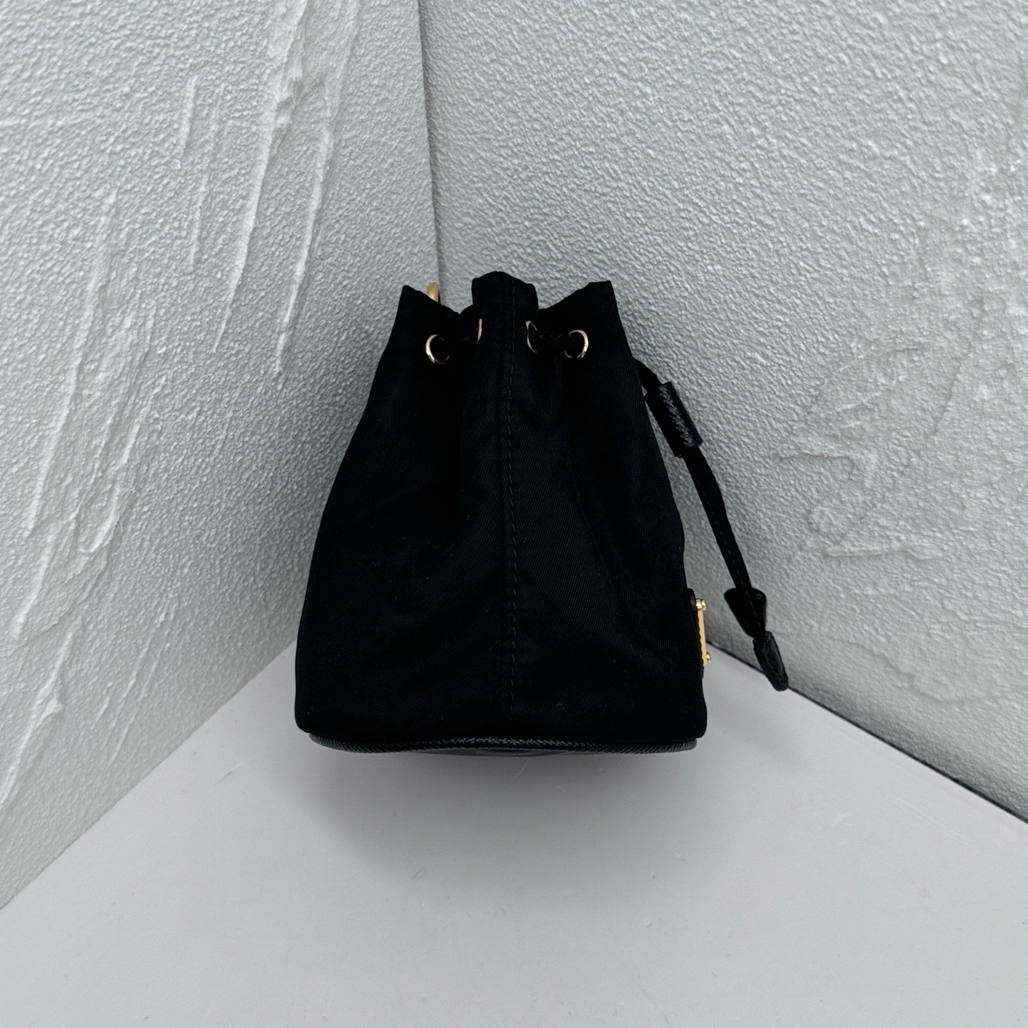 Pre-Owned Prada Re-edition / Product Code: 26040714