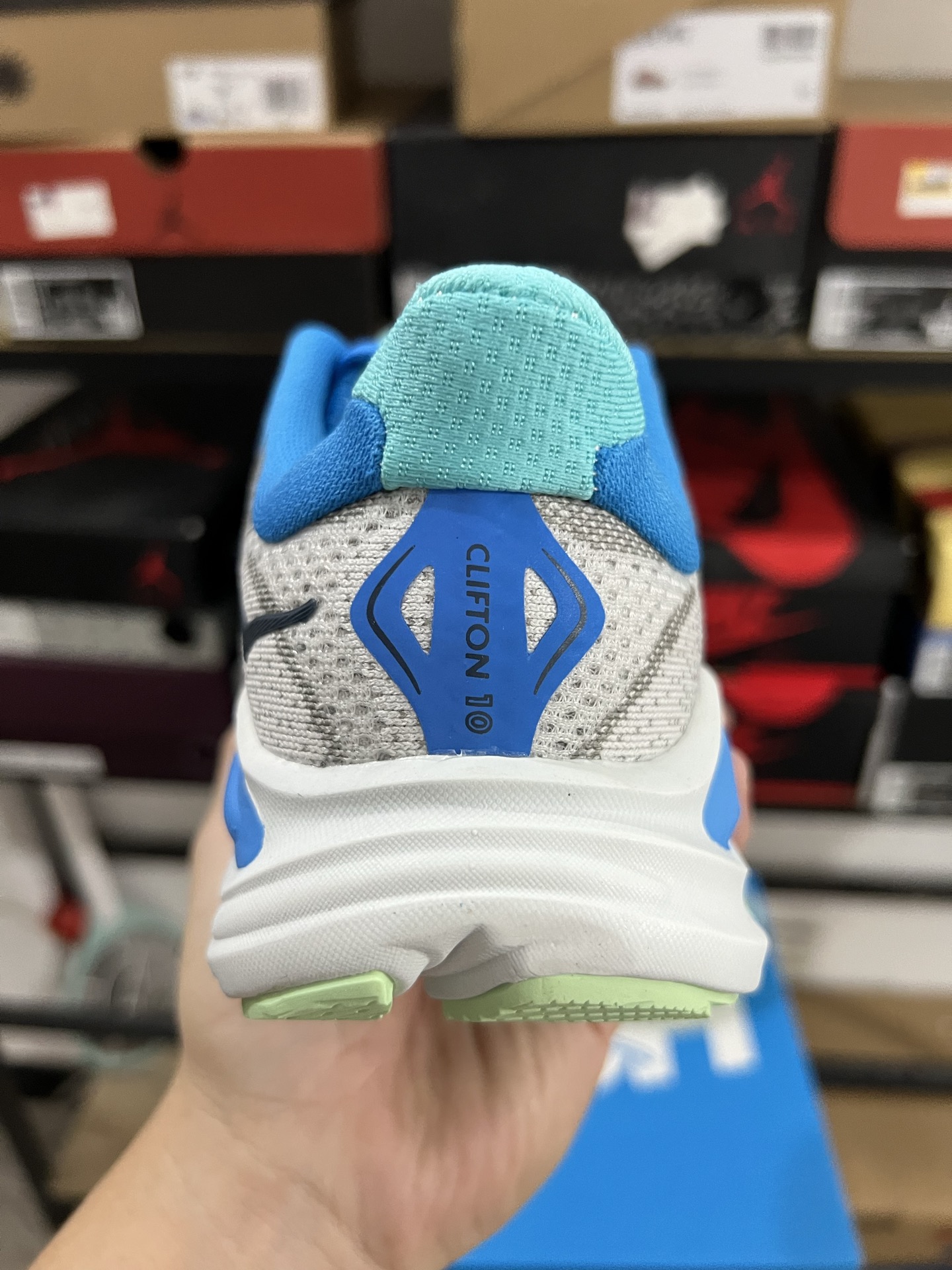 HOKA ONE ONE Clifton 10