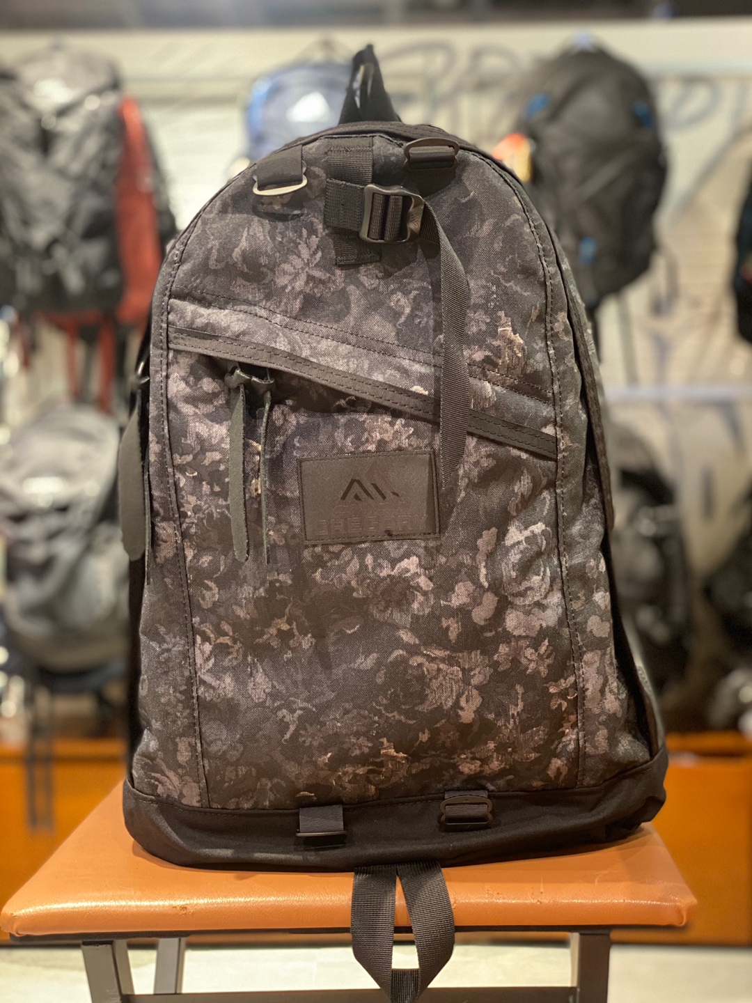 Gregory day pack 26l best sale