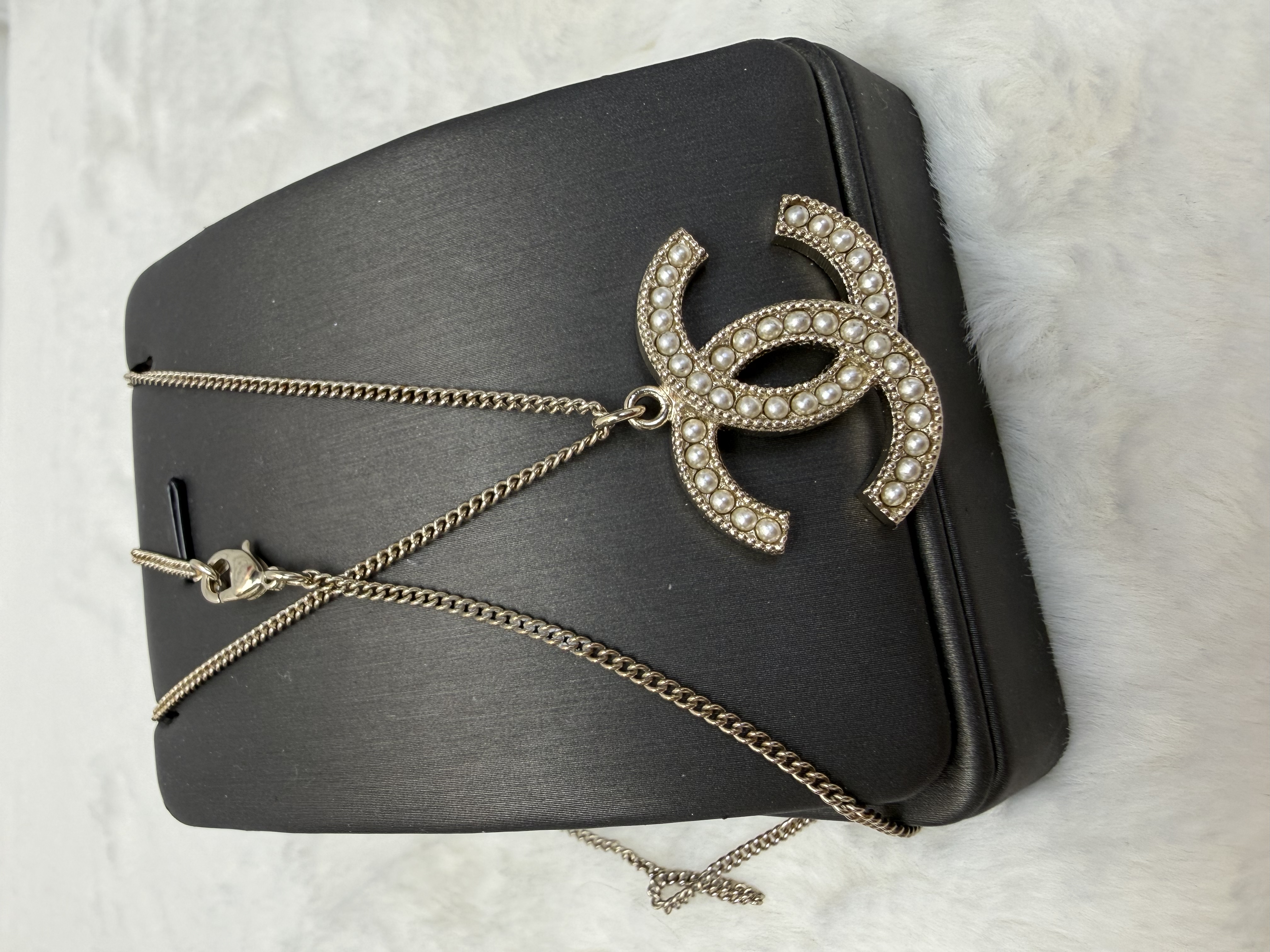 Chanel香奈兒 珍珠雙C金色頸鏈