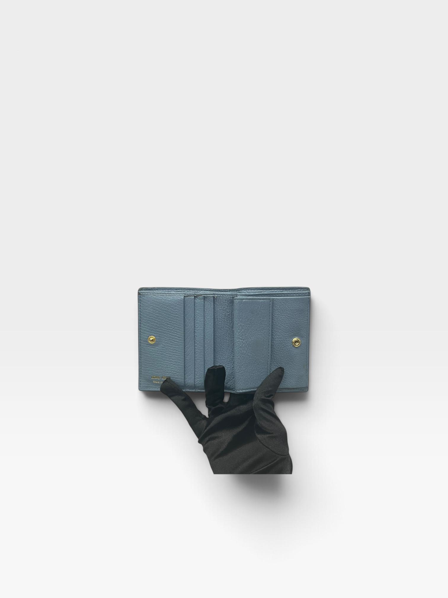 Pre-Owned MIU MIU Wallet / Product Code: 100708