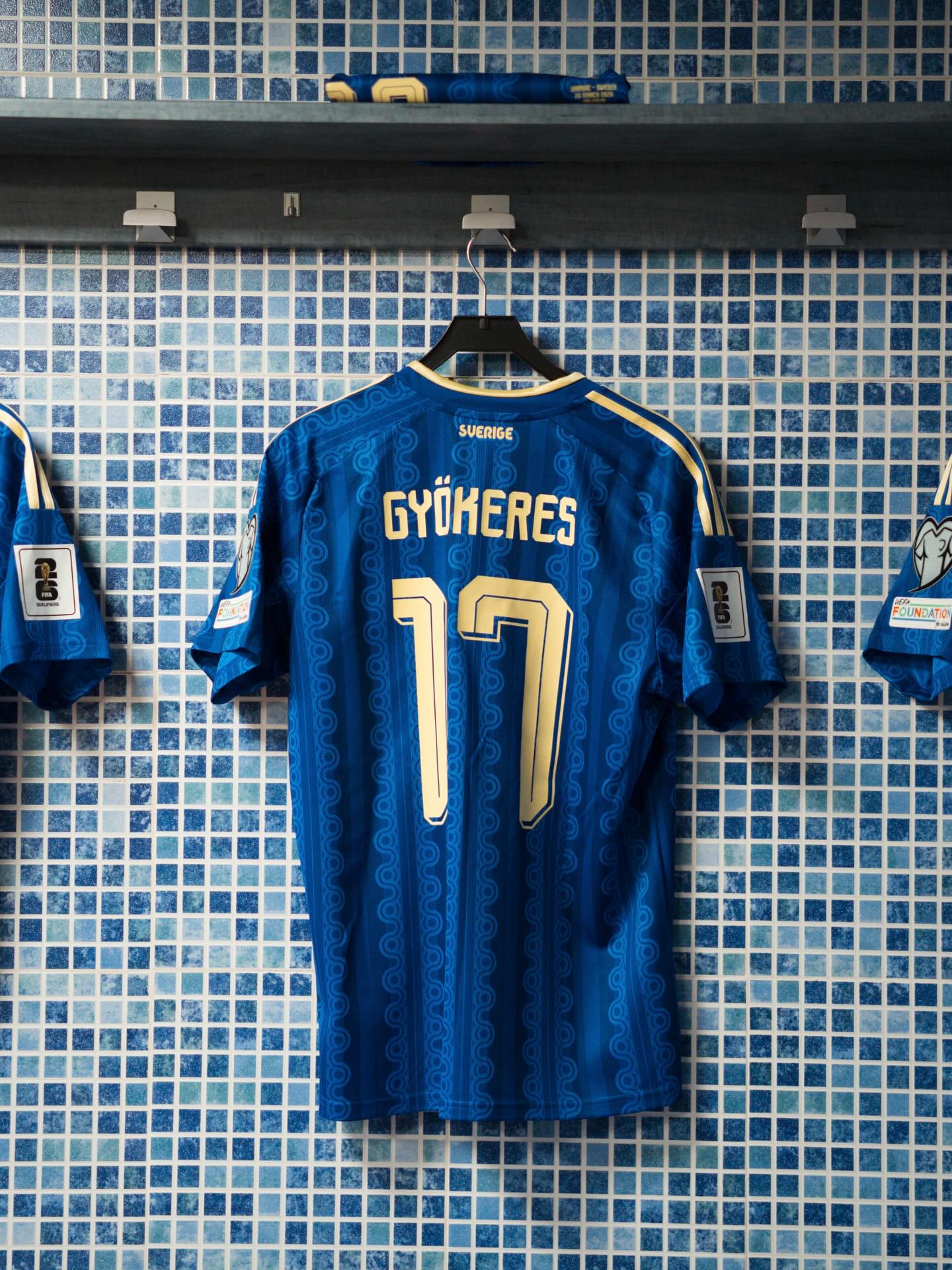 Adidas Sweden 瑞典 2026-27 作客球員版球衣 (可加印字章) KC3041