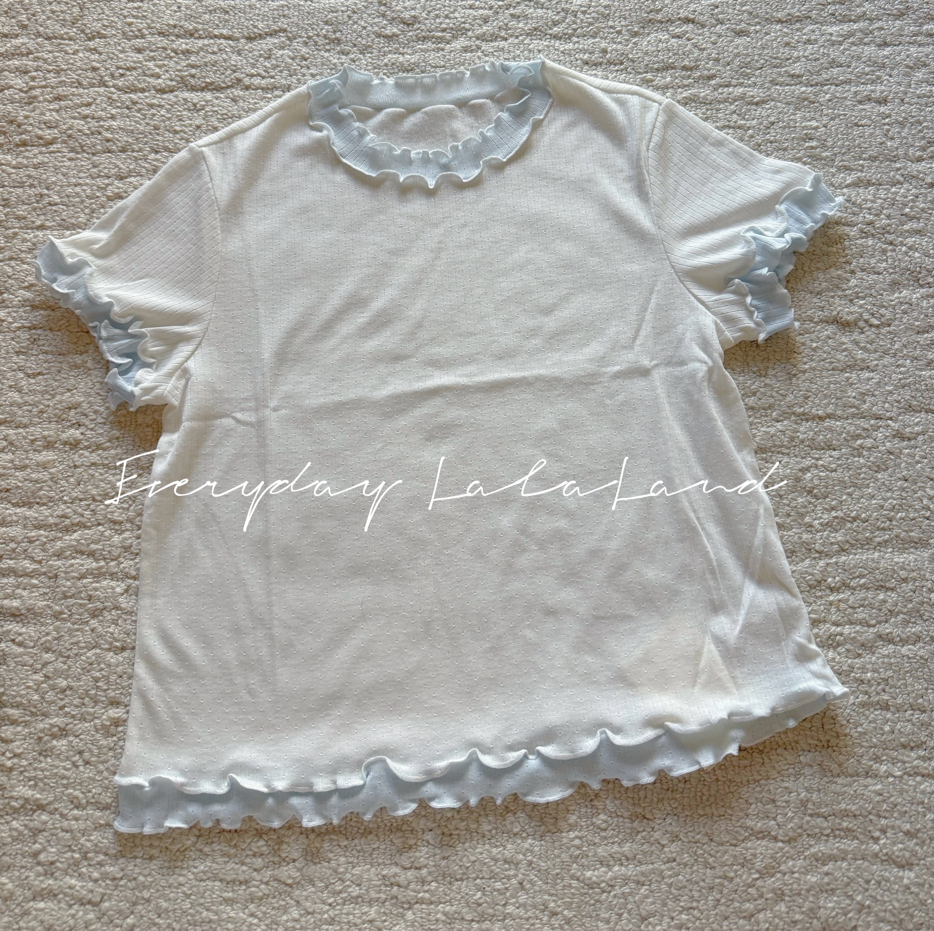 ❥ New arrival 。拼接軟糯捲邊上衣。