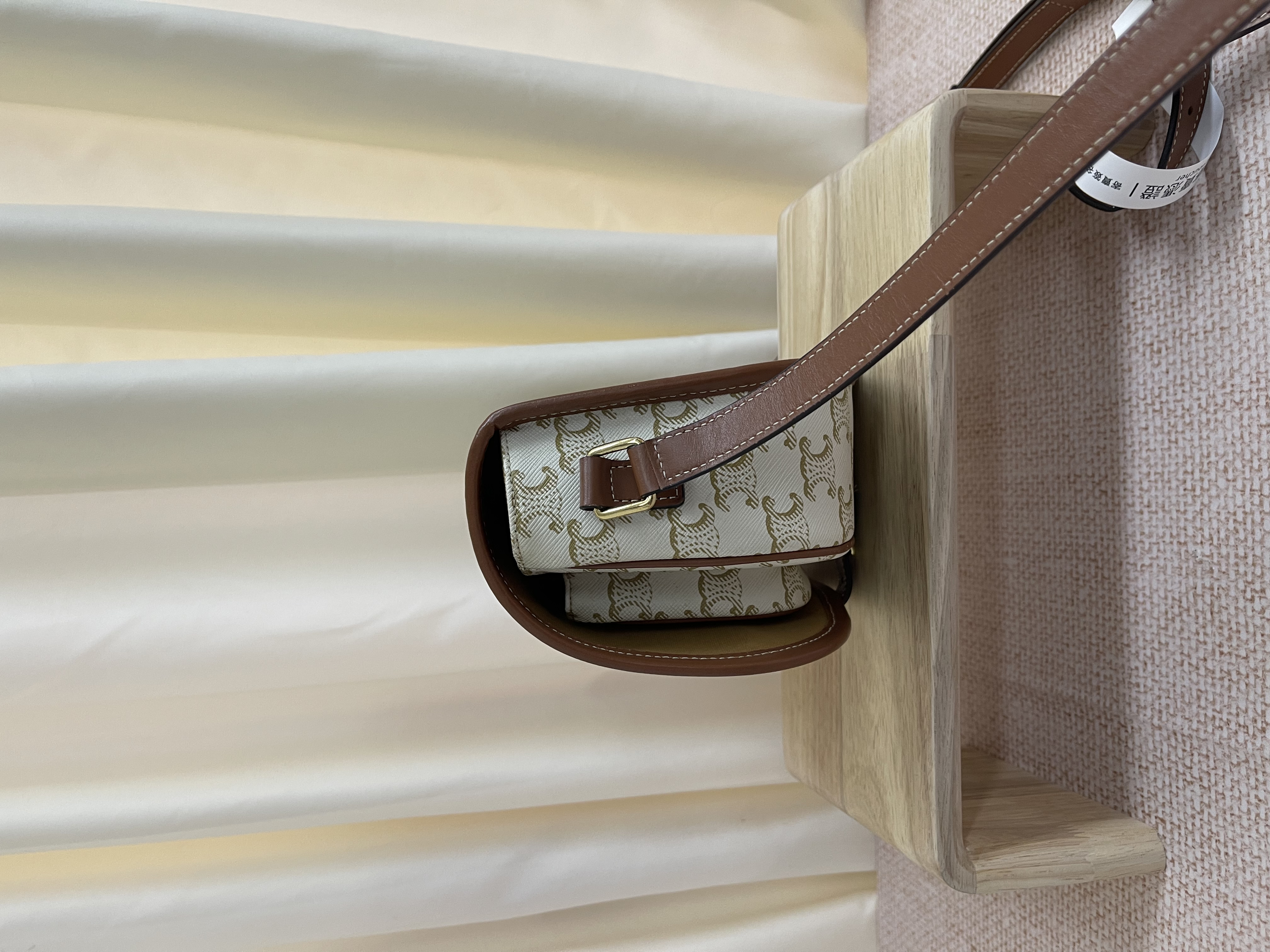 Pre-owned Celine Folco/ Product Code: 26022109