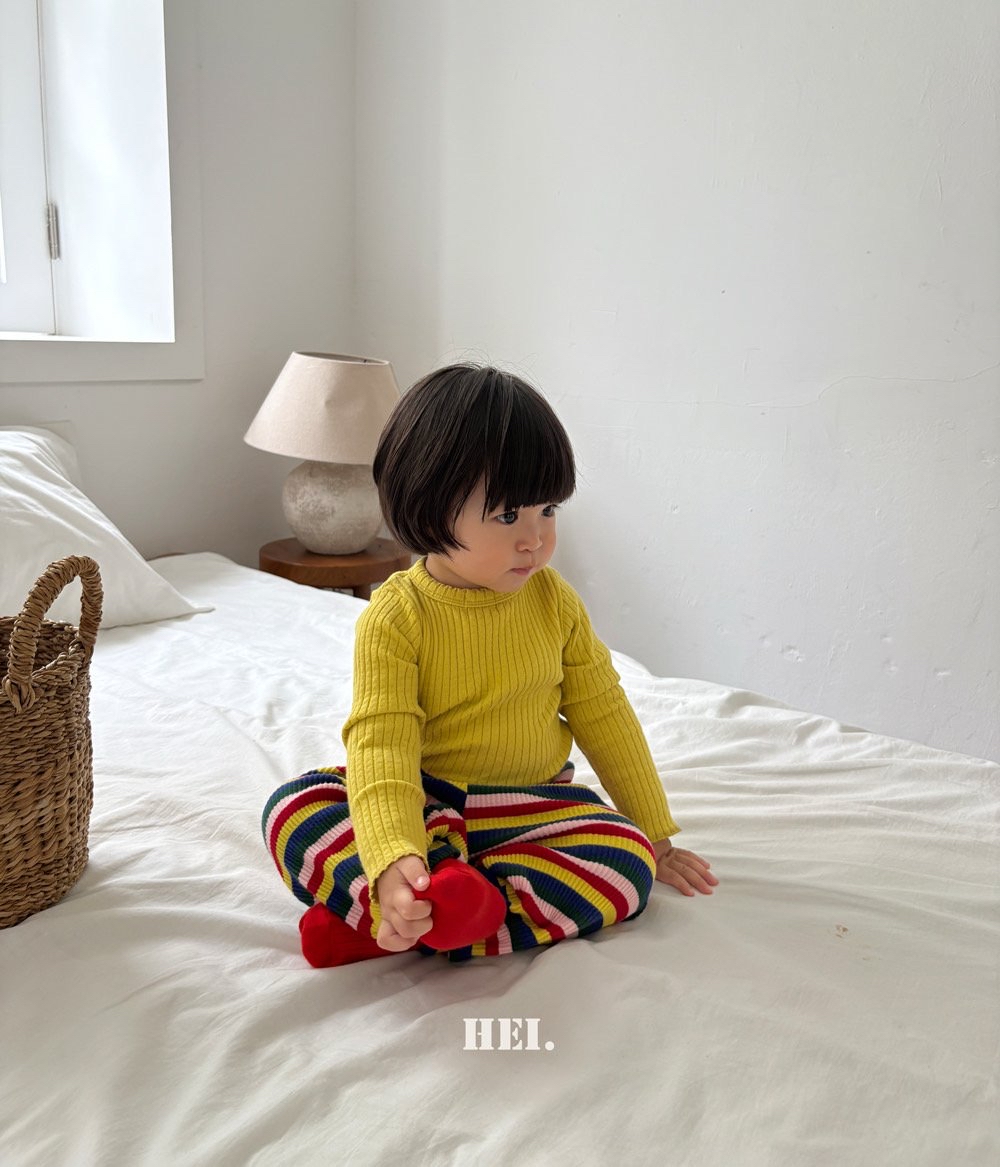 Hei | Stretchy Tee
