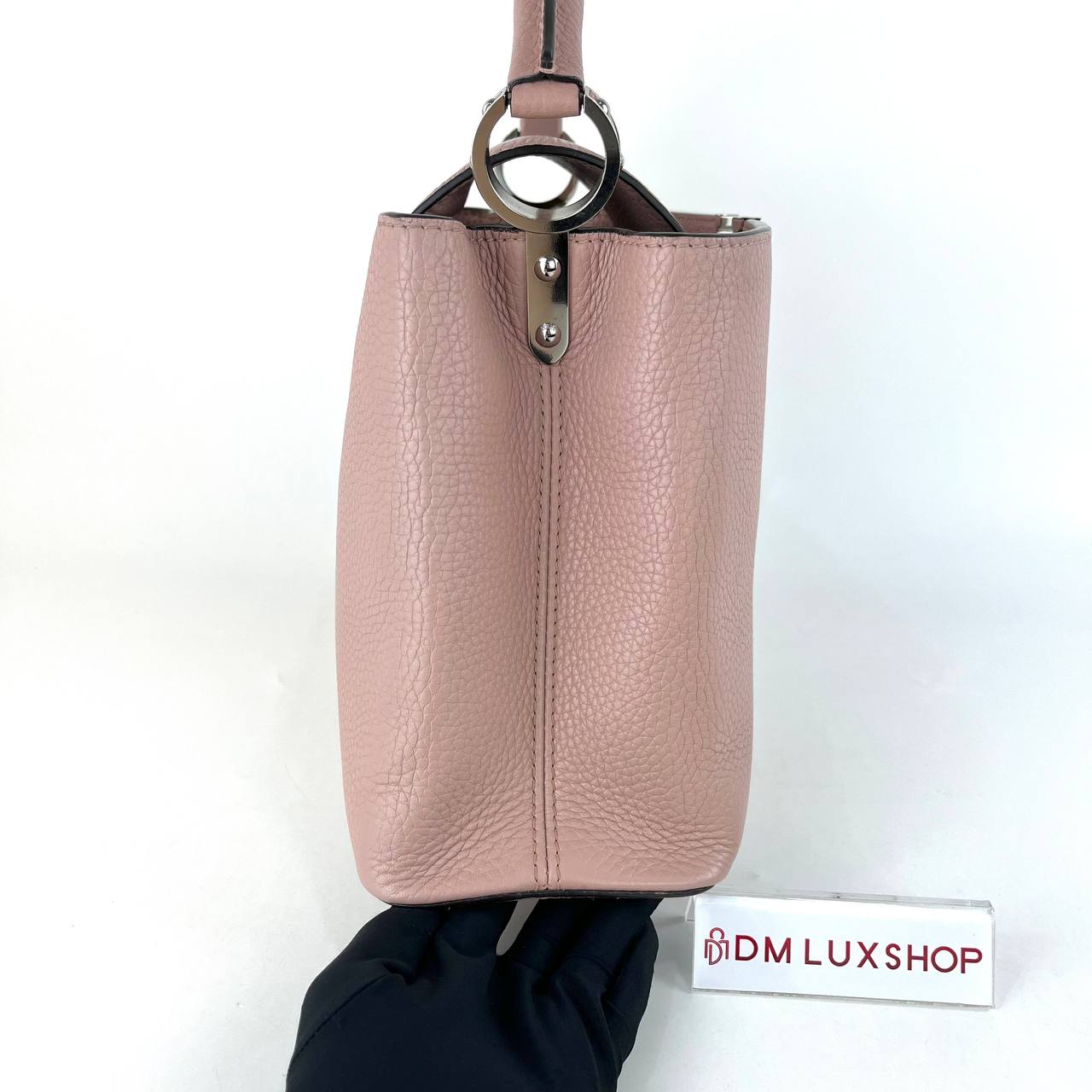 LV Capucines MM Pink