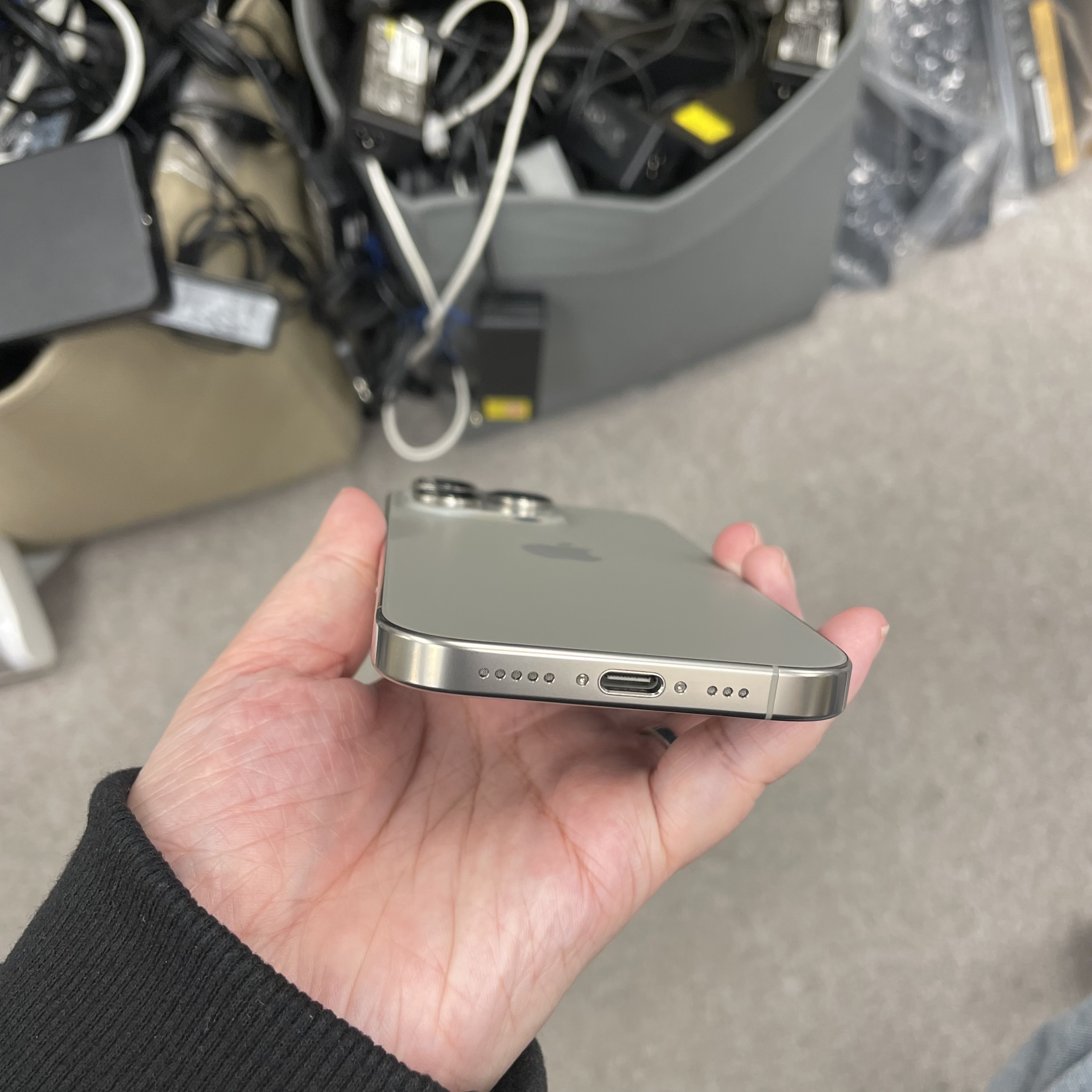 *5966 16 Pro 完美機 256GB 電90 原色 gray