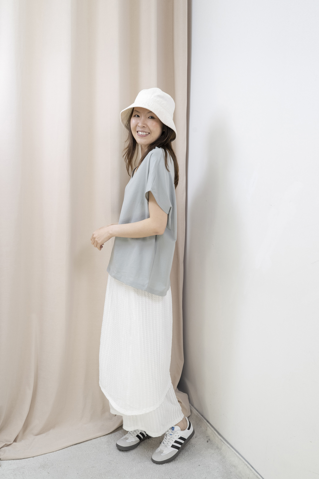 V領柔滑Top(水藍色）