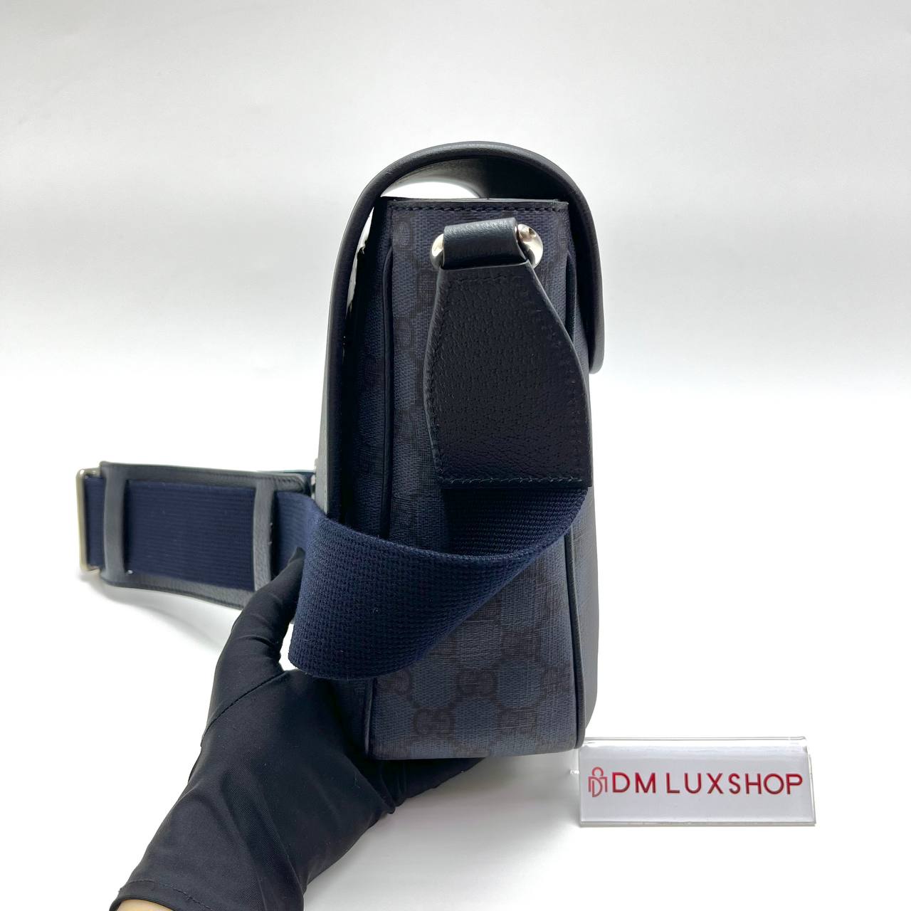 Gucci GG Supreme Navy Blue Messenger Bag