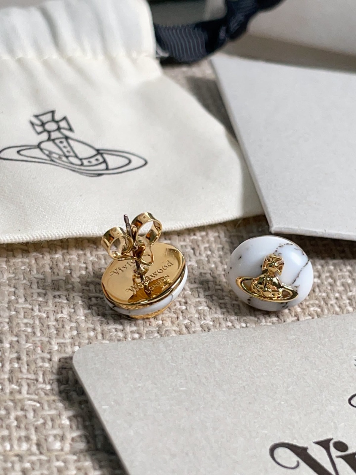 Vivienne Westwood 王冠球耳釘 連禮盒 