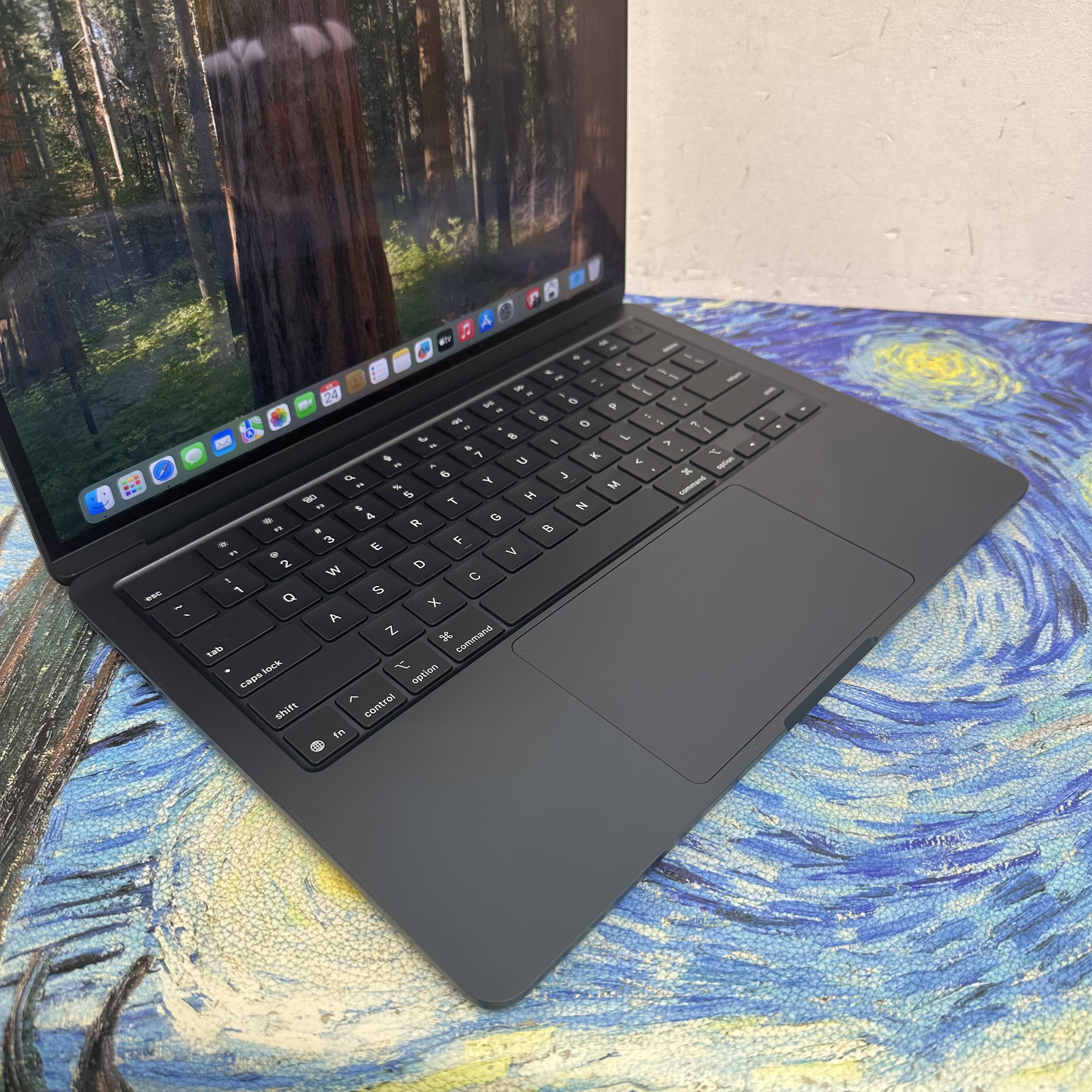 #5962 APPLE  MacBook Air M4 2025 M4 CPU/ 16GB Ram/256GB SSD/10核心GPU/Liquid Retina Mon/13吋/午夜藍/Gaming Laptop / Notebook / 超強續航能力/文書機 / 畫圖 / 剪片 / Movie / Netflix 