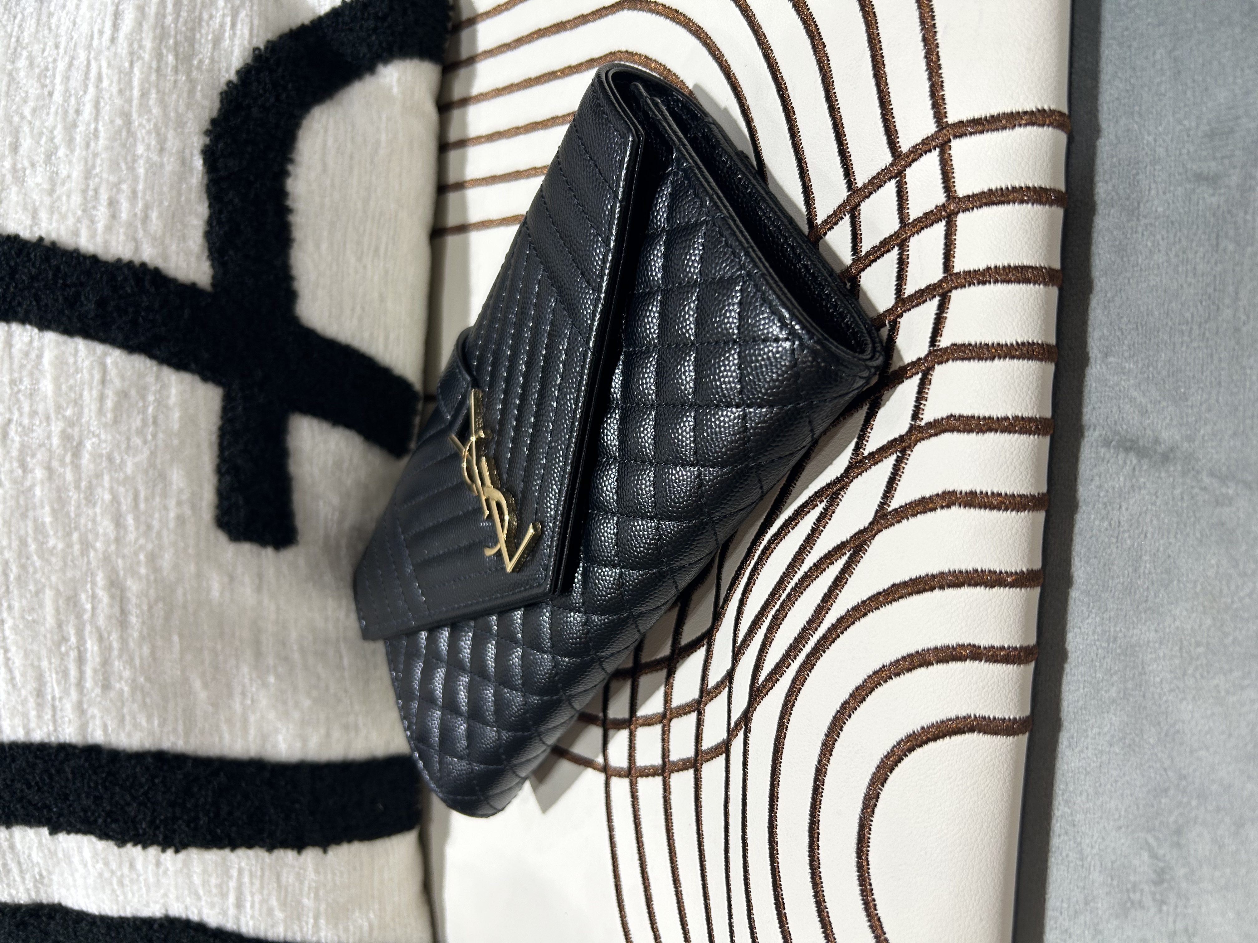 未使用品 YSL YVES SAINT LAURENT I Envelope Long Wallet 黑色顆粒紋牛皮長銀包 100%Authentic, unused 未使用品  ✅box 