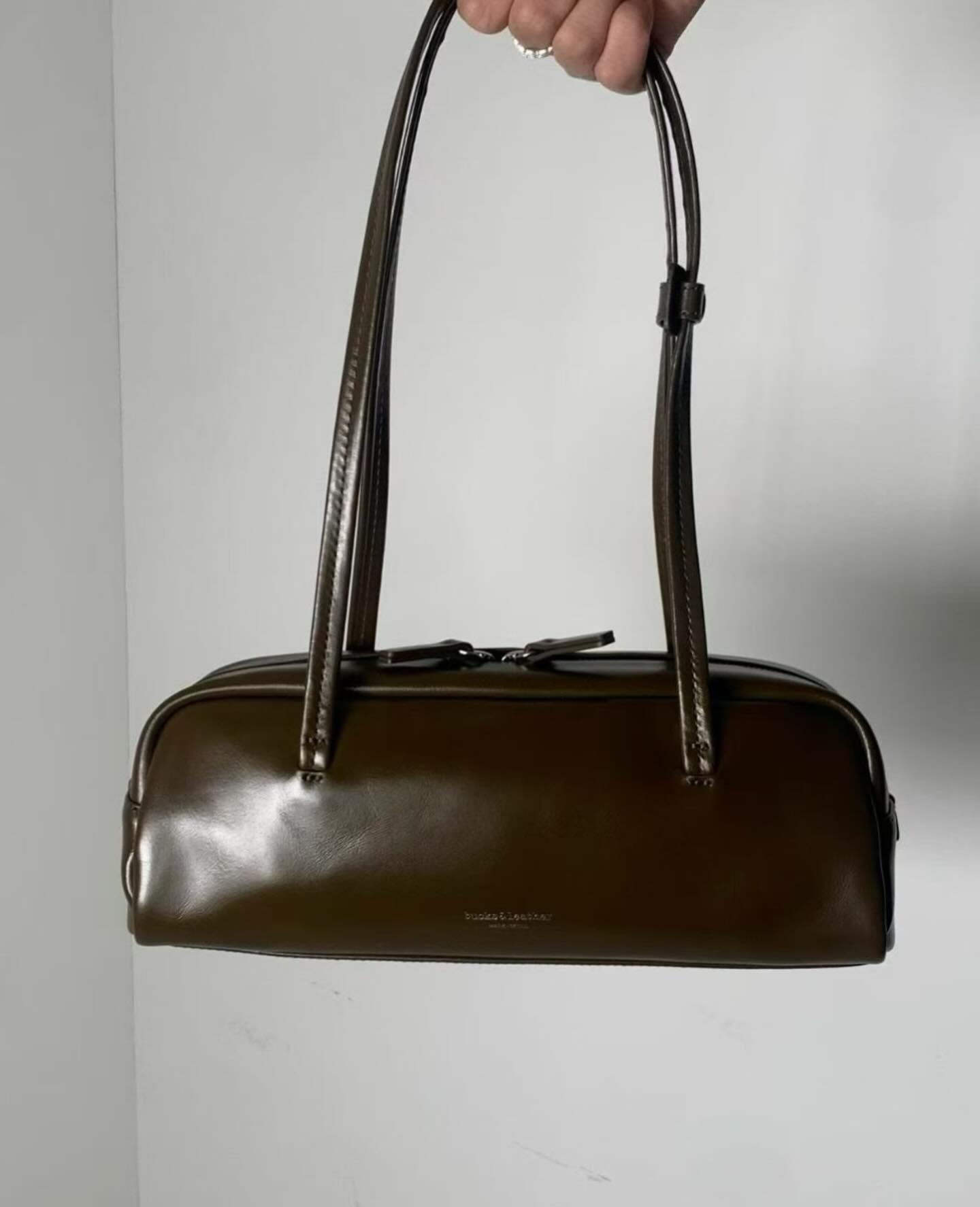 Bucks & Leather 法式復古真皮保齡球包 (圖中Small Size)