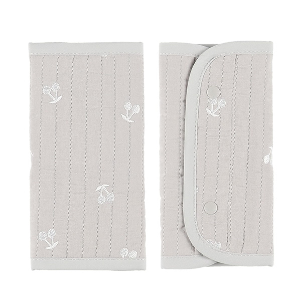 🇯🇵預訂 日本直送🇯🇵櫻桃刺繡雙面絎縫孭帶咬巾肩巾