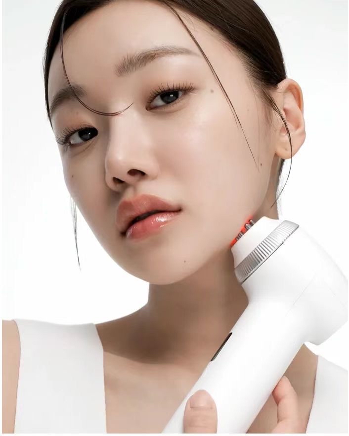 預訂預訂 Medicube AGE-R Ultra Tune 40.68 MHz高頻（RF） （保養期一個月）