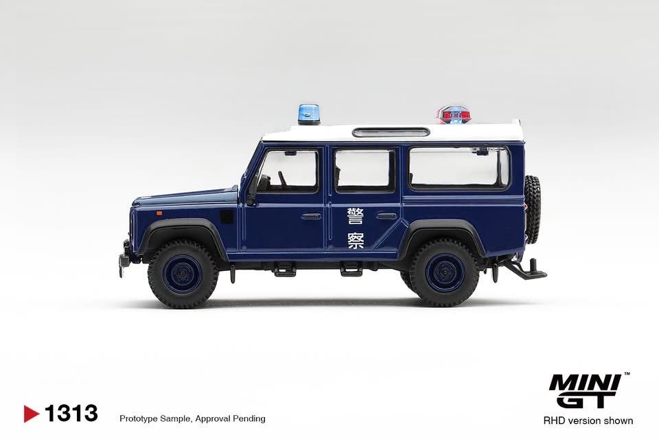 （預訂 Pre Order) Mini GT ( MGT01313-BL ) Land Rover Defender 110 Royal HK Police Tai Po District HK Exclusive / Blister Packaging