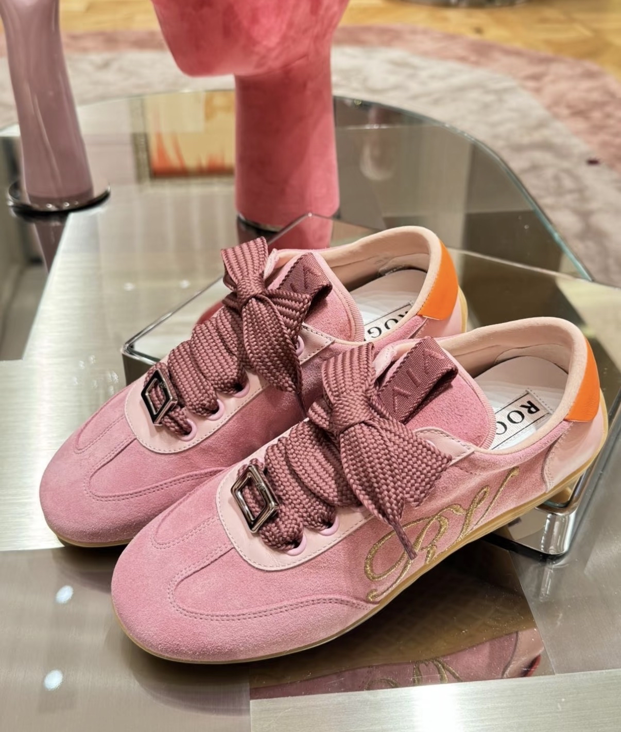 限時優惠✨只限此色！  新色🆕訂貨📮美麗德訓鞋 RV 小方扣 Viv Low Sneaker  Size 36/37-39/40/41