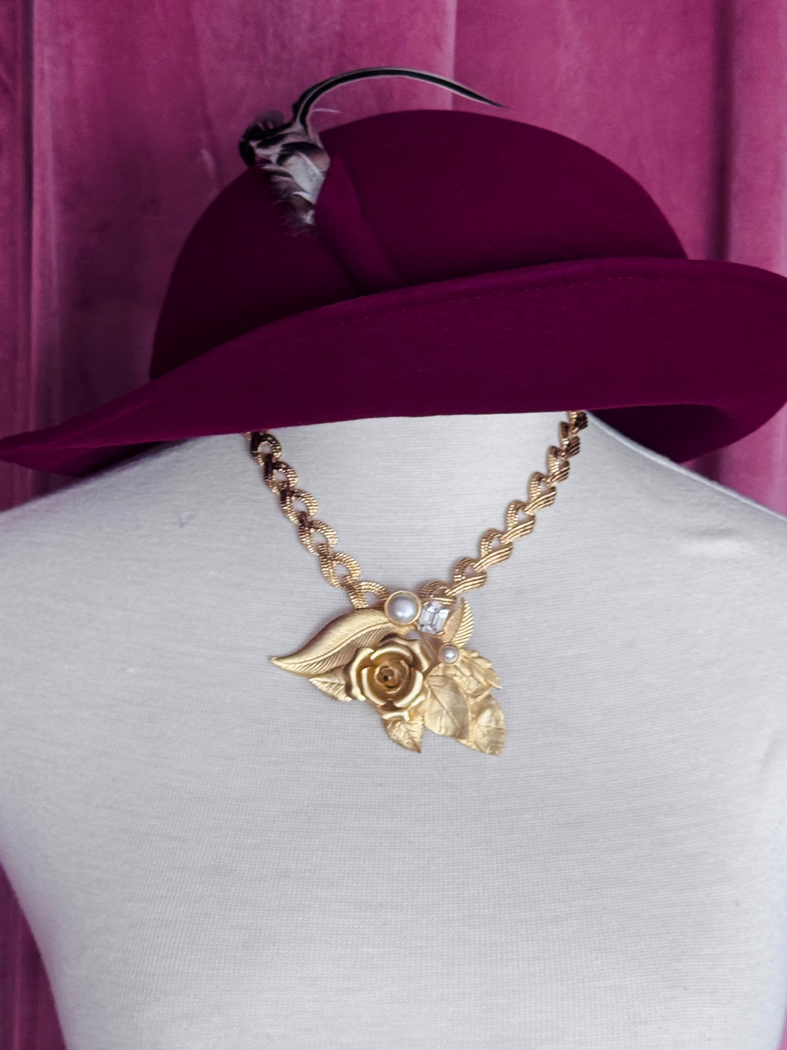 Vintage Napier "Heart Knot"  Necklace and Bracelet Set (MT2611)